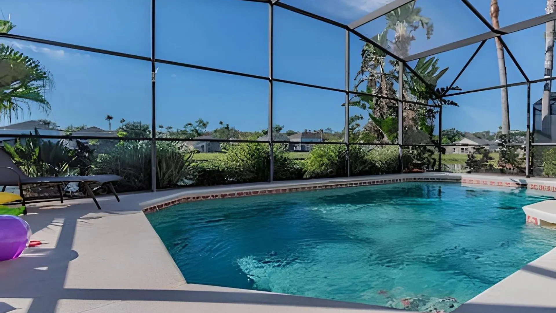 4u - Lb938 - 4q/2b Your Getaway Near *