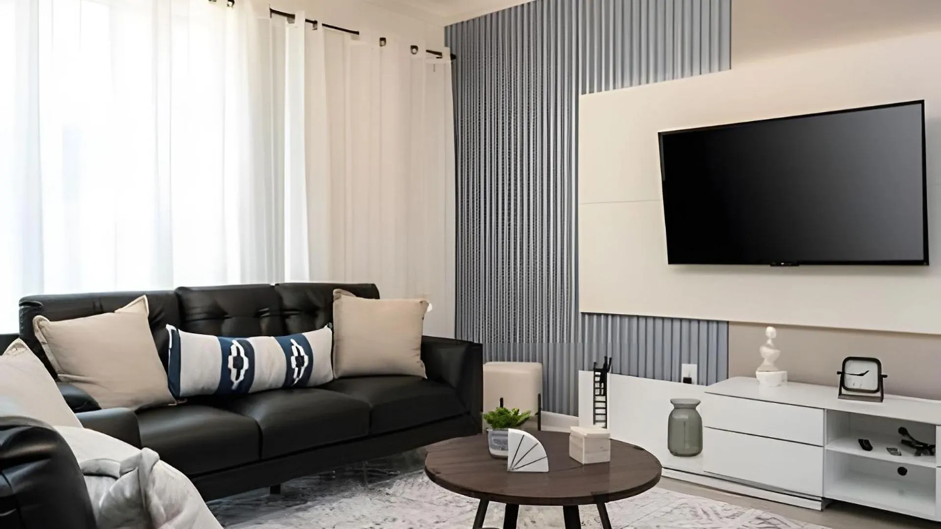 Smile - 4bd/3ba Storey Luxury Themed Apartment *