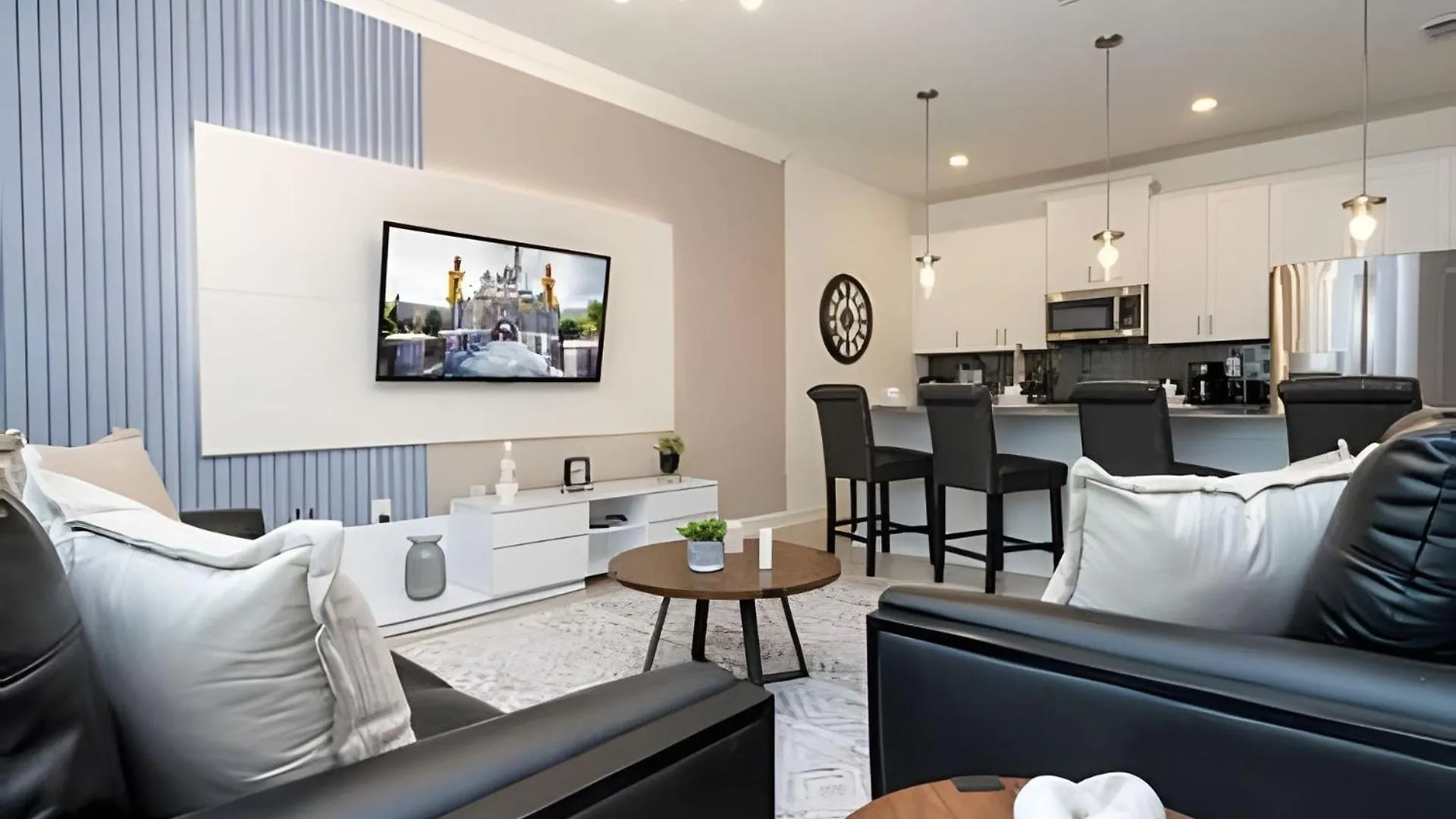 Smile - 4bd/3ba Storey Luxury Themed Kissimmee