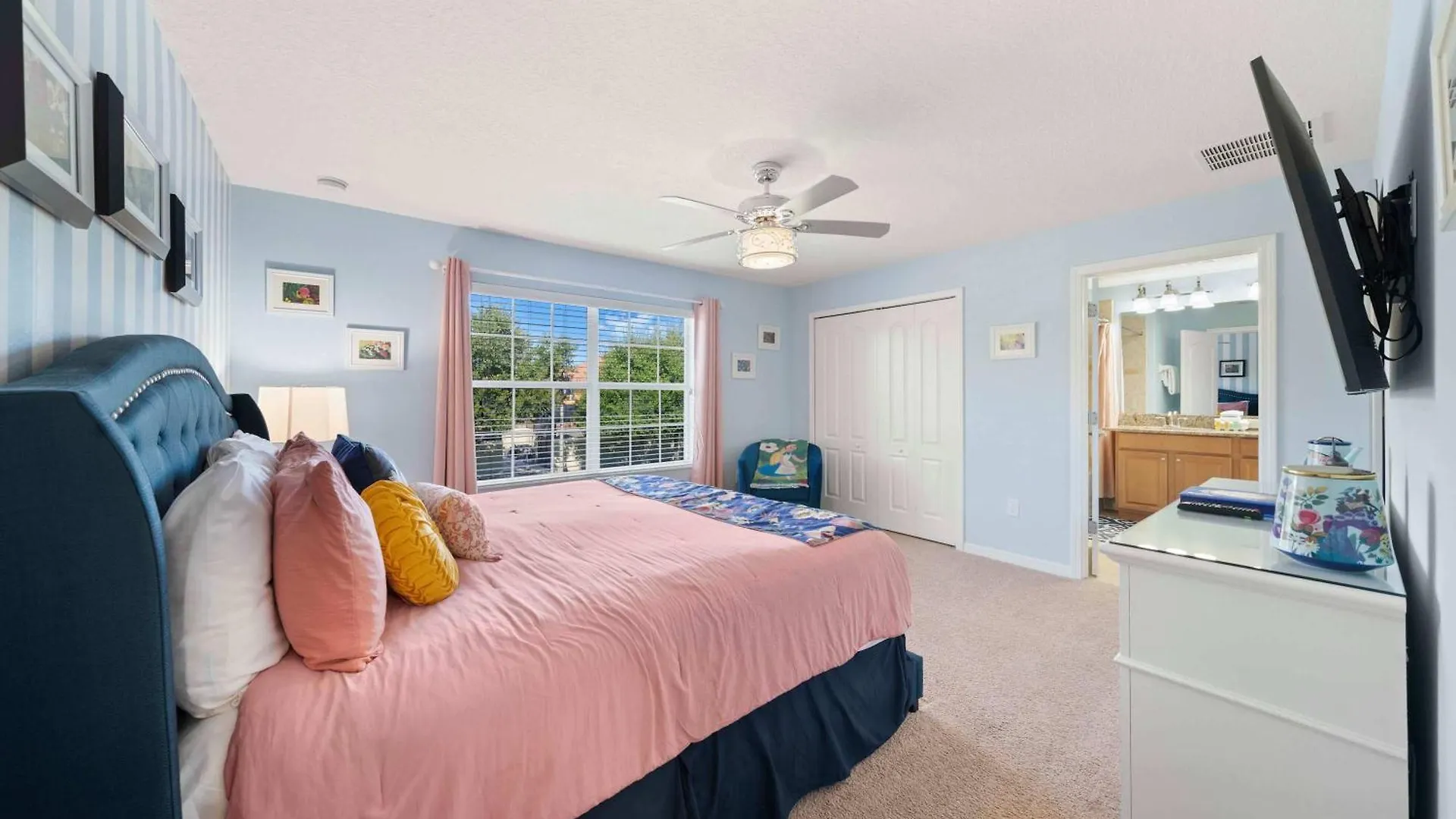 Welcome To Your Luxury Moana Villa