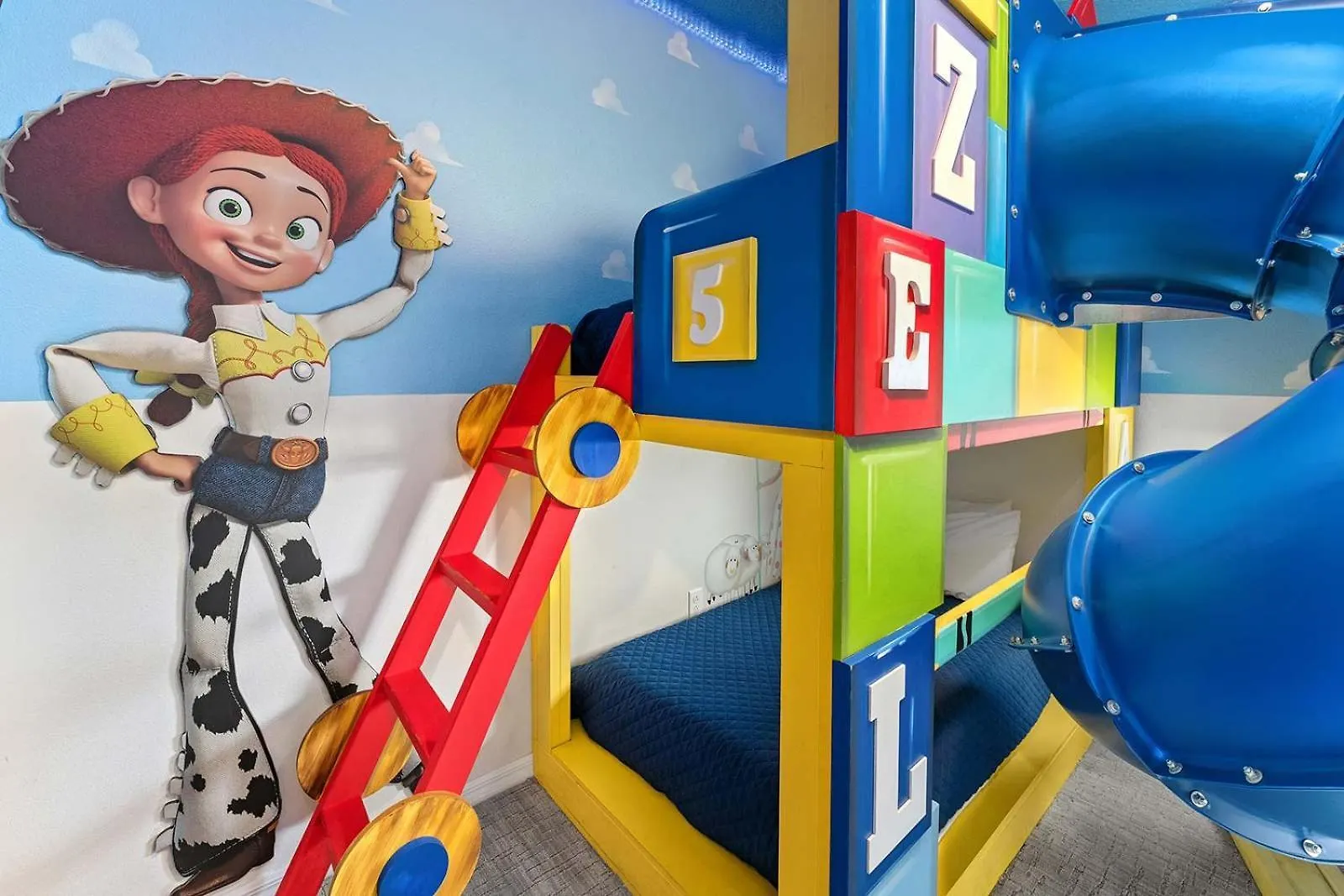 Stellar With Space Br, Theater, Arcade & Pool * Kissimmee