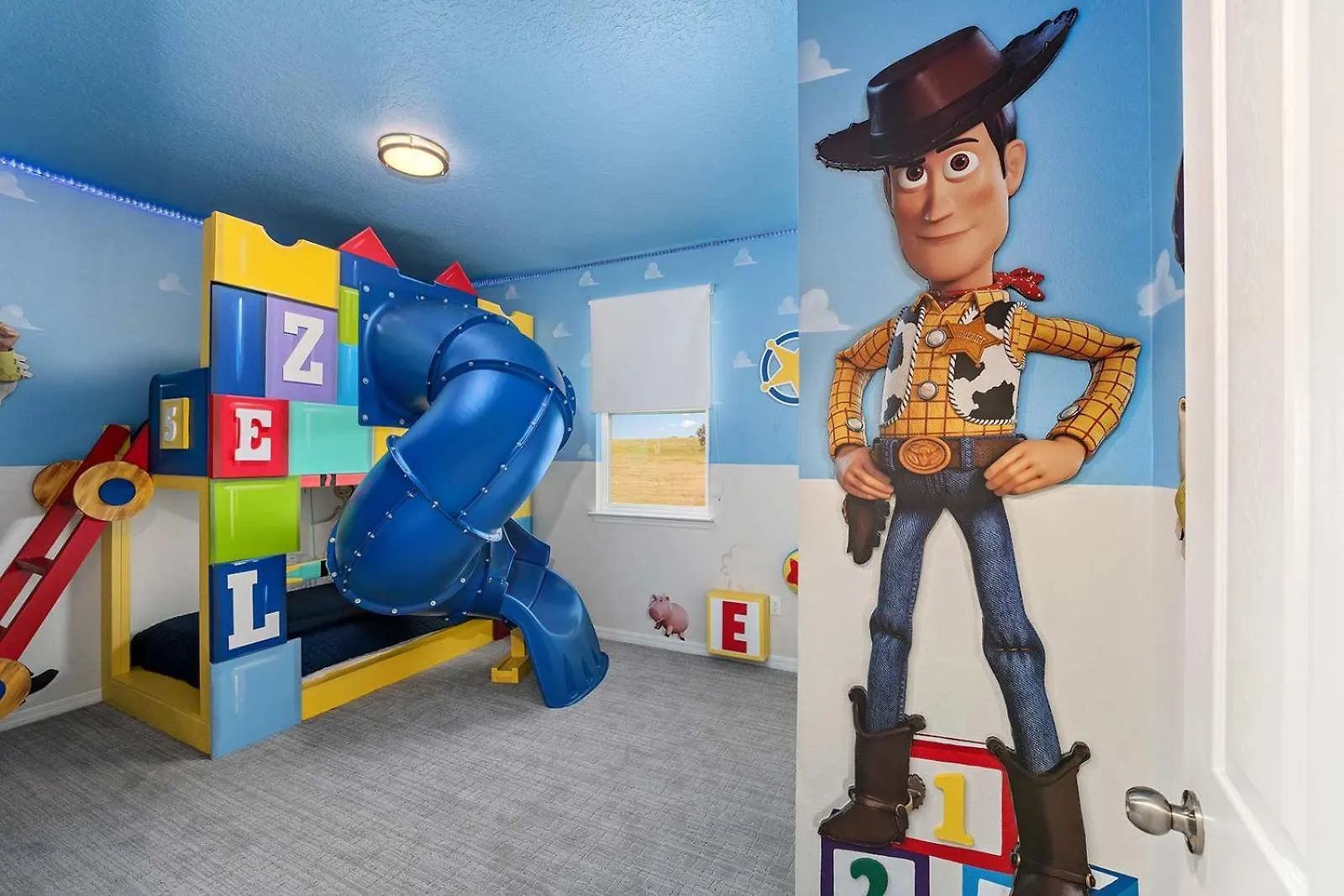 Villa Stellar With Space Br, Theater, Arcade & Pool