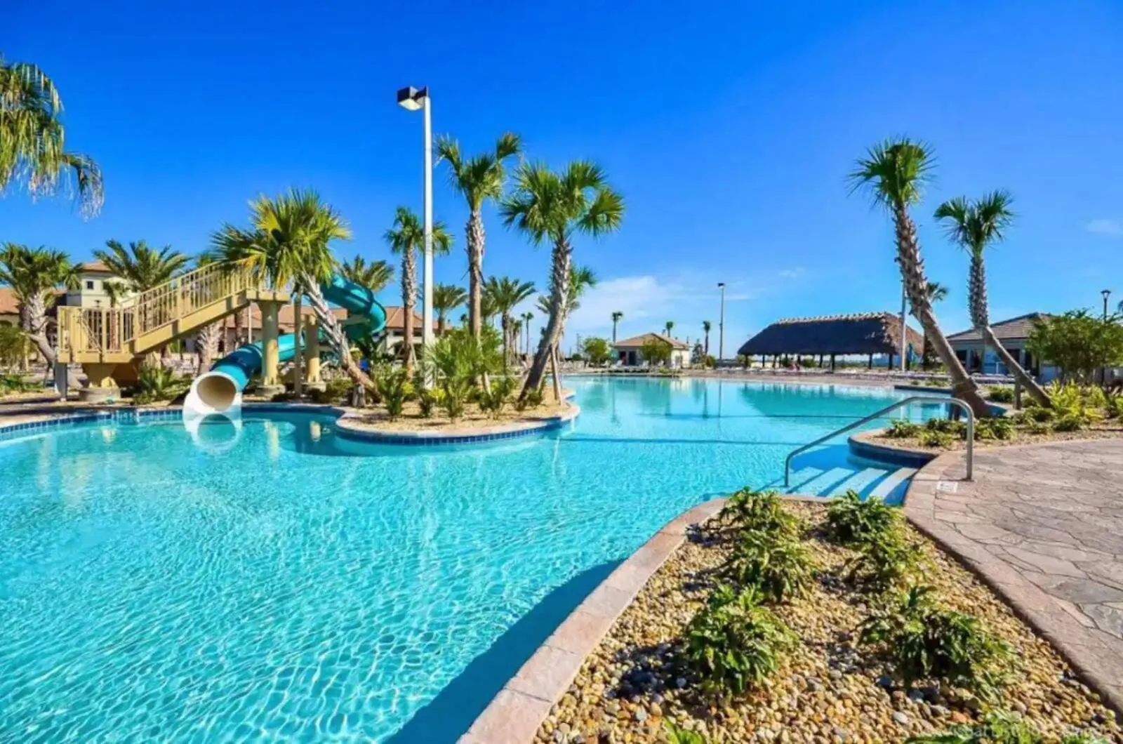 Luxury 9 Bedrooms Poolgames Resort