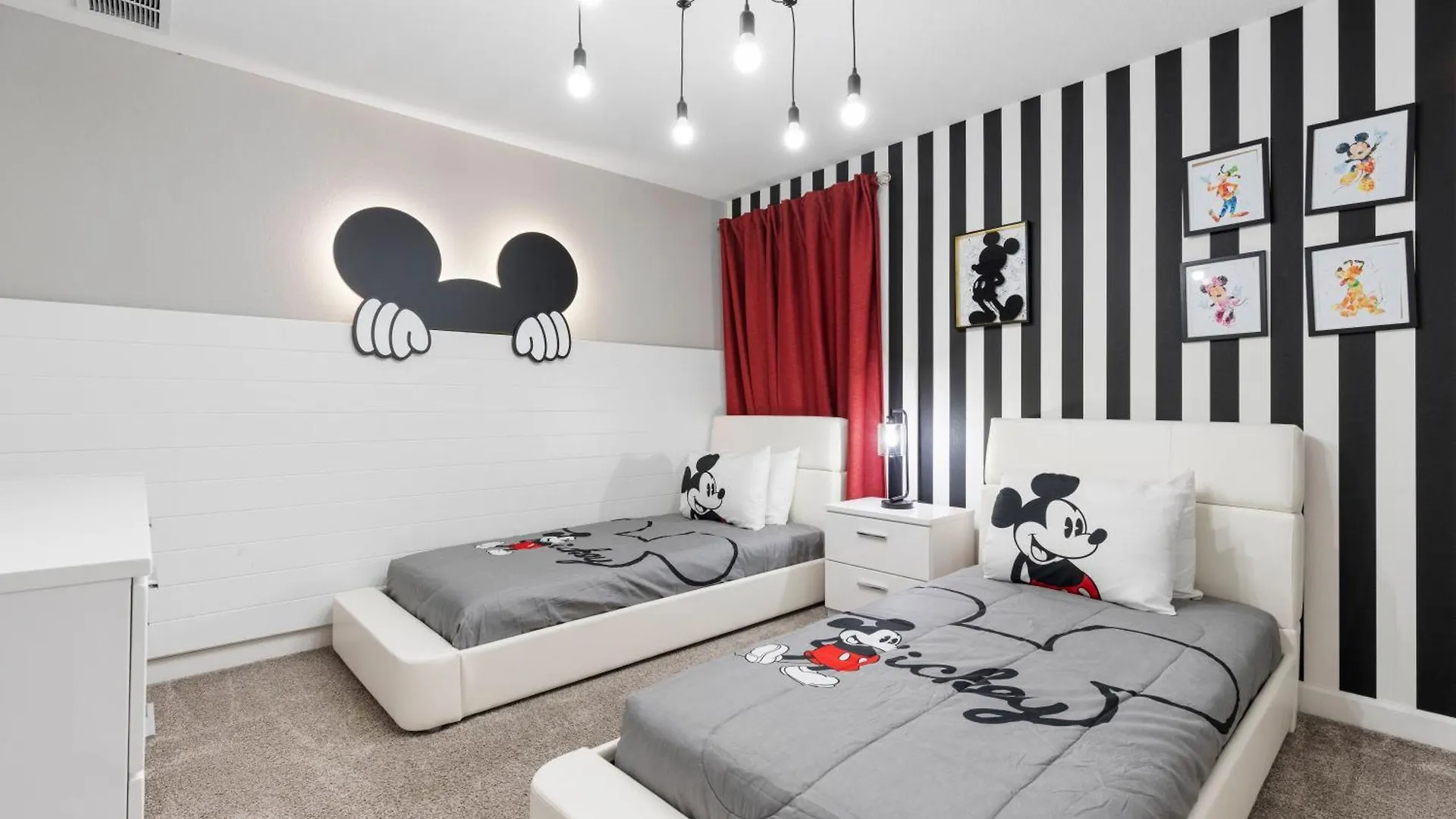 Luxury 9 Bedrooms Poolgames Kissimmee