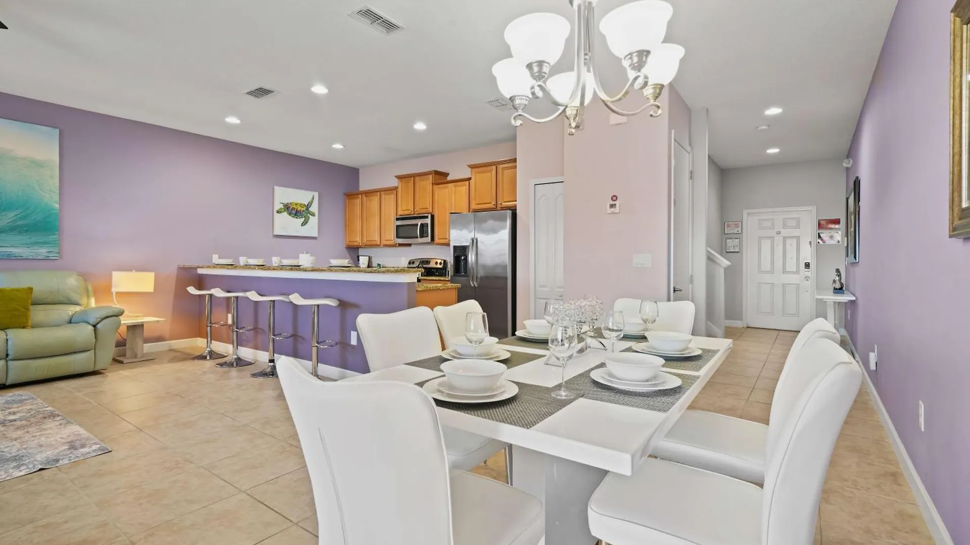 8929 Candy Palm Road Holiday home