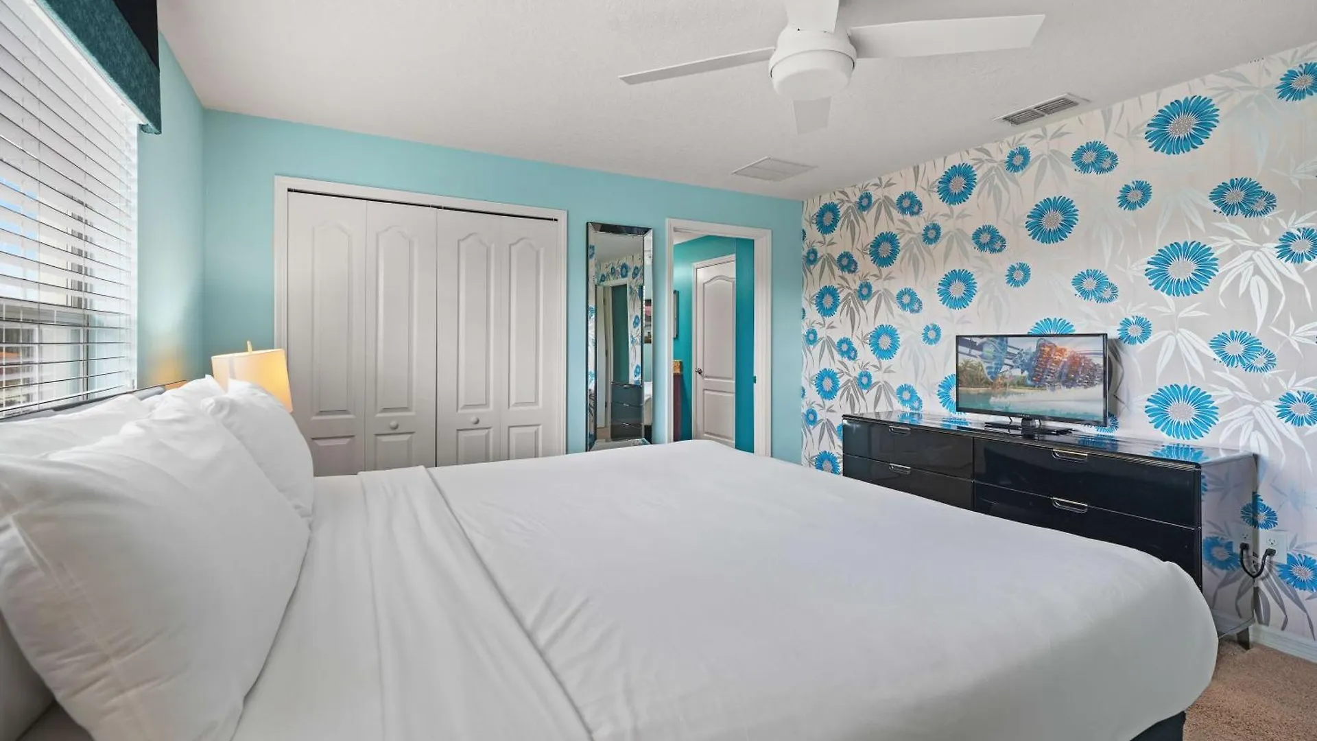 8929 Candy Palm Road *