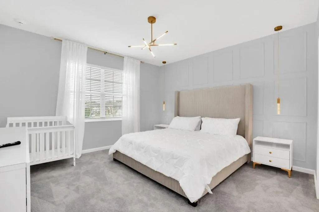 Beautiful 12 Bedrooms House 4473