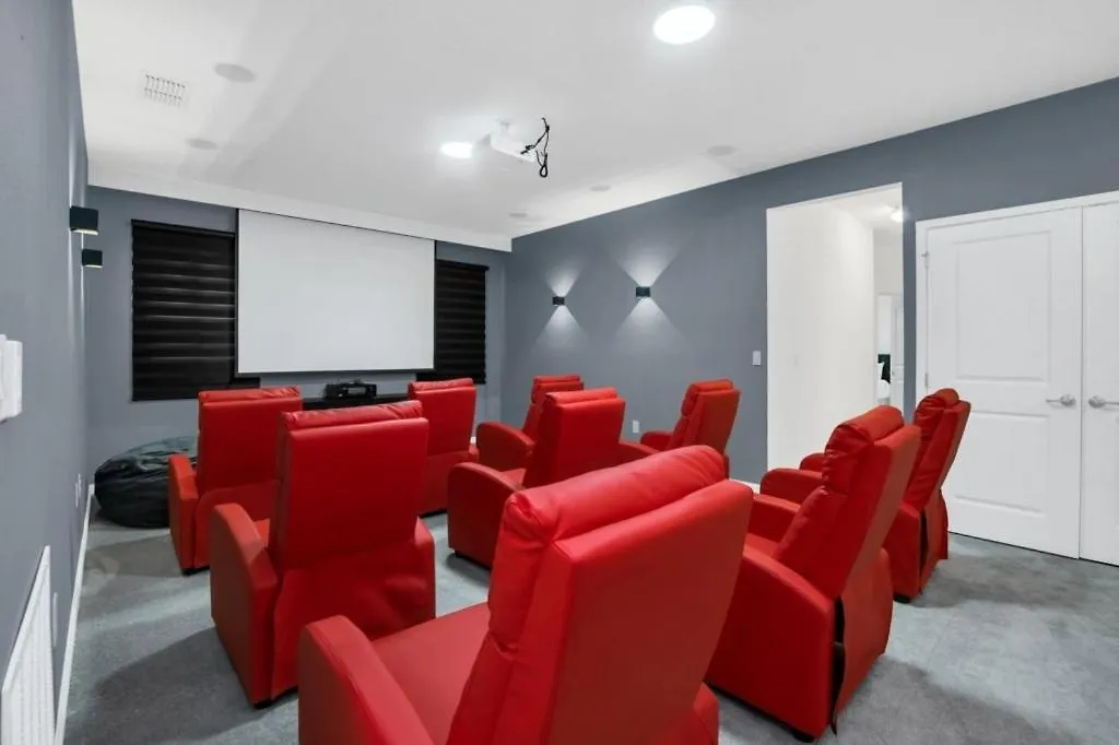 Beautiful 12 Bedrooms House 4473 Kissimmee