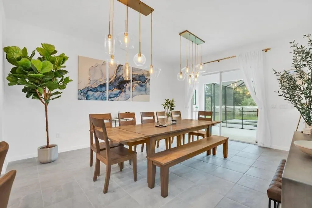 Beautiful 12 Bedrooms House 4473