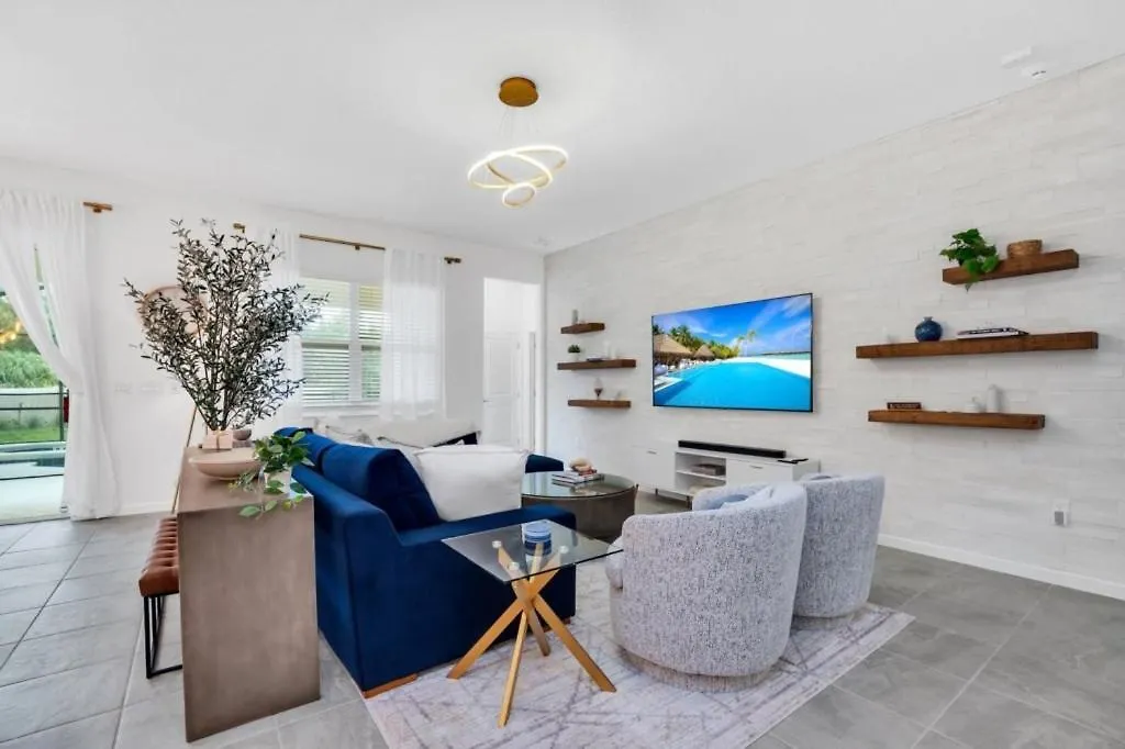 Beautiful 12 Bedrooms House 4473 Villa