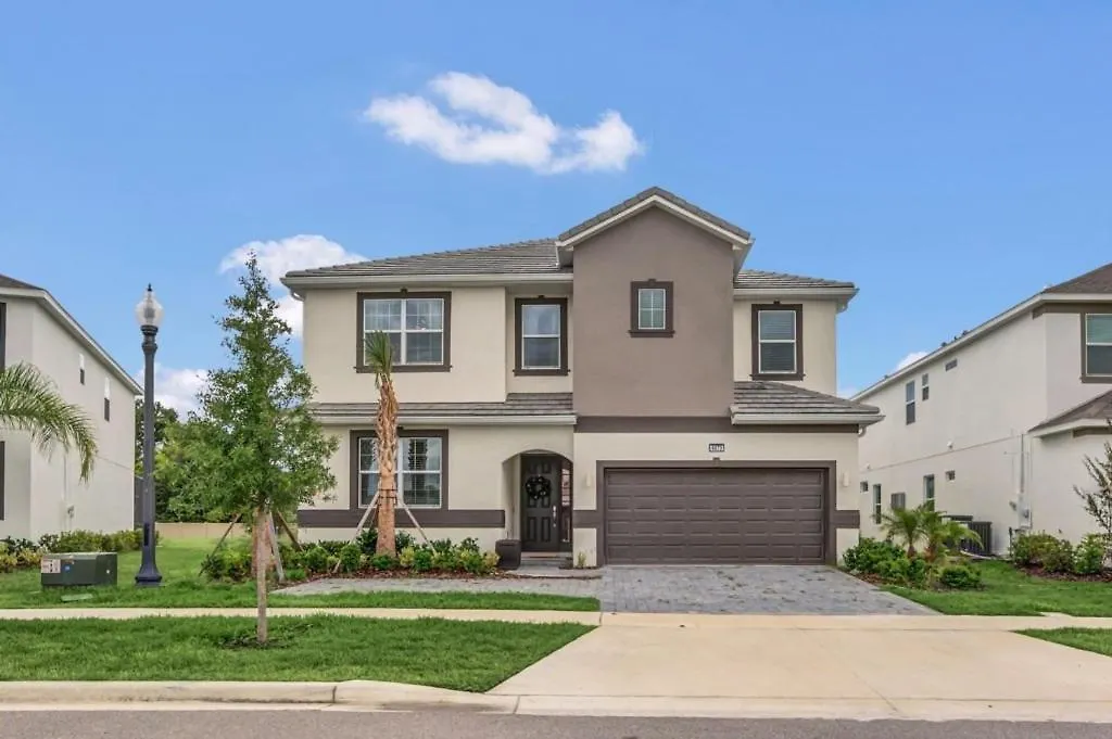 Beautiful 12 Bedrooms House 4473 Villa *