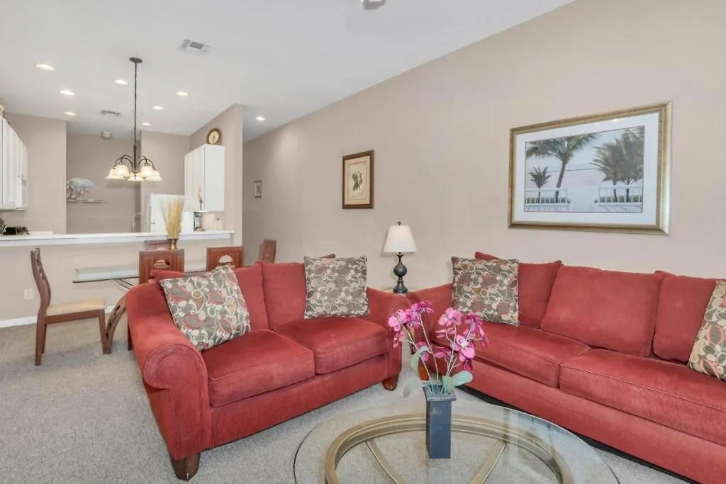 Apartment 3 Bed In Close To