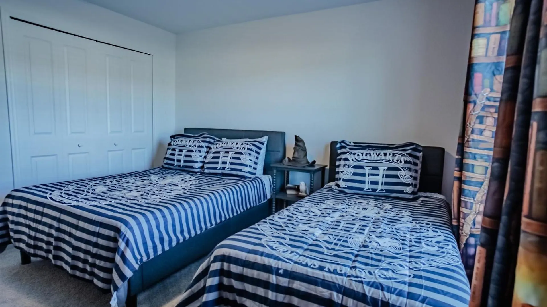 Apartment St4261 - Luxury Townhouse W/priv. Pool Near
