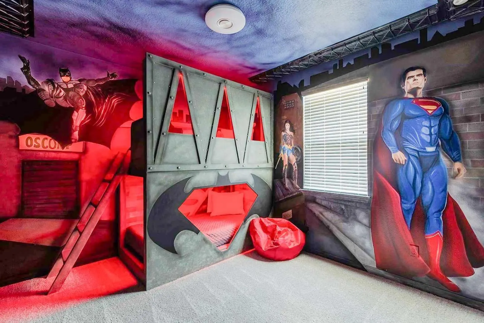 Fab Near With Gamer Br, Theater & Arcade Villa *