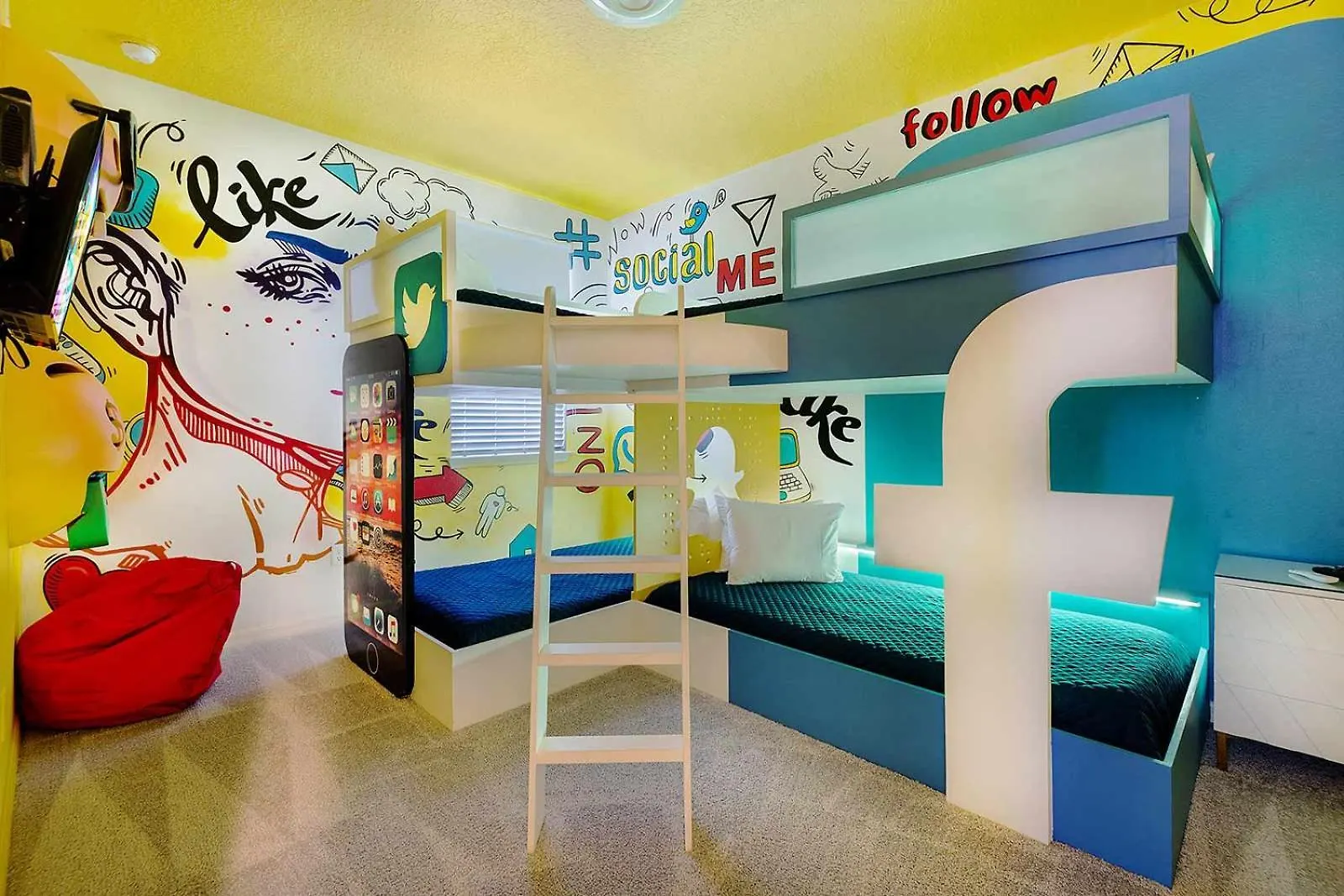 Fab Near With Gamer Br, Theater & Arcade
