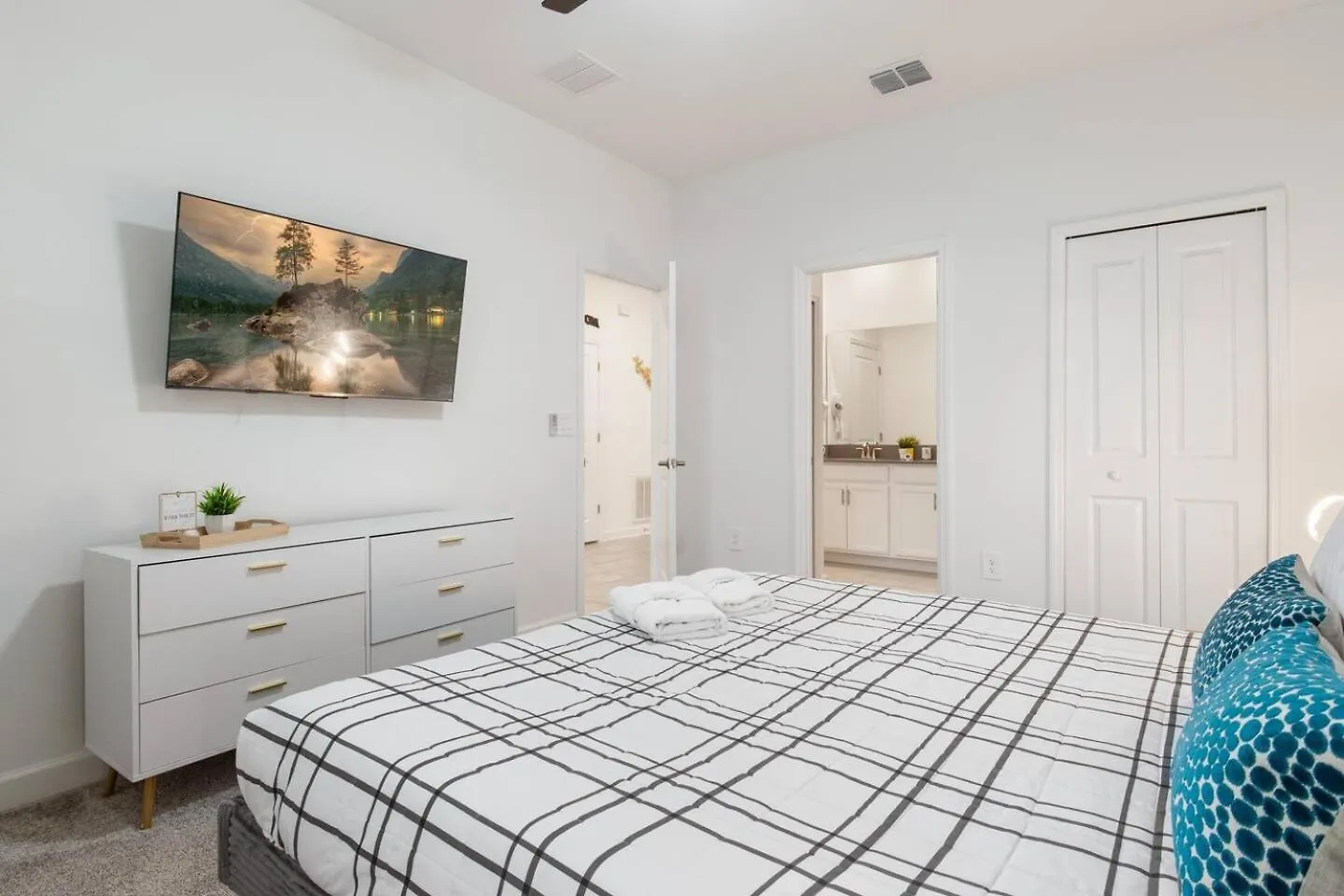Brand New Theme 7br/5ba Game Private Pool/spa Free Pool Heat! Villa Kissimmee