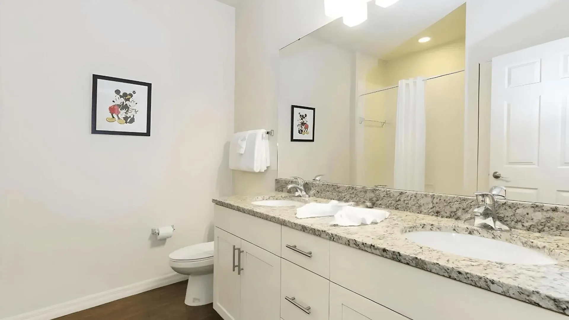 3-bedroom W/ Clubhouse, Near