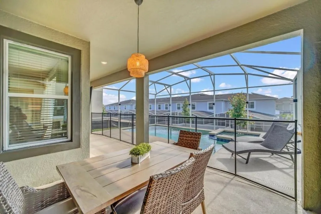 Villa Amazing 6 Bedroom 1117 Kingsbarn *