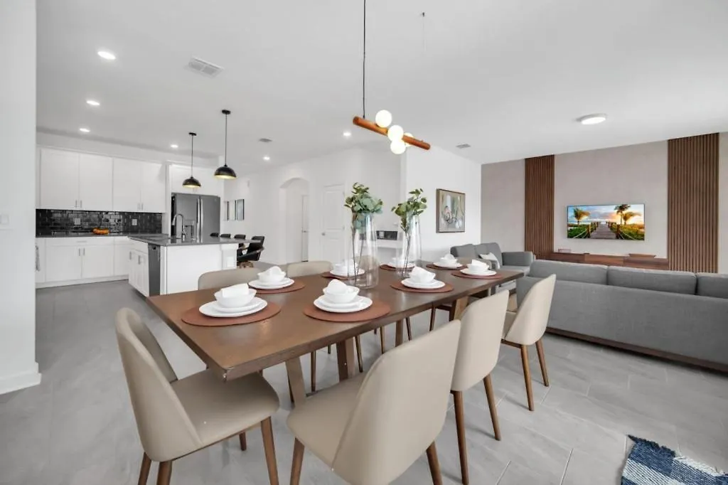 Amazing 6 Bedroom 1117 Kingsbarn Villa Kissimmee
