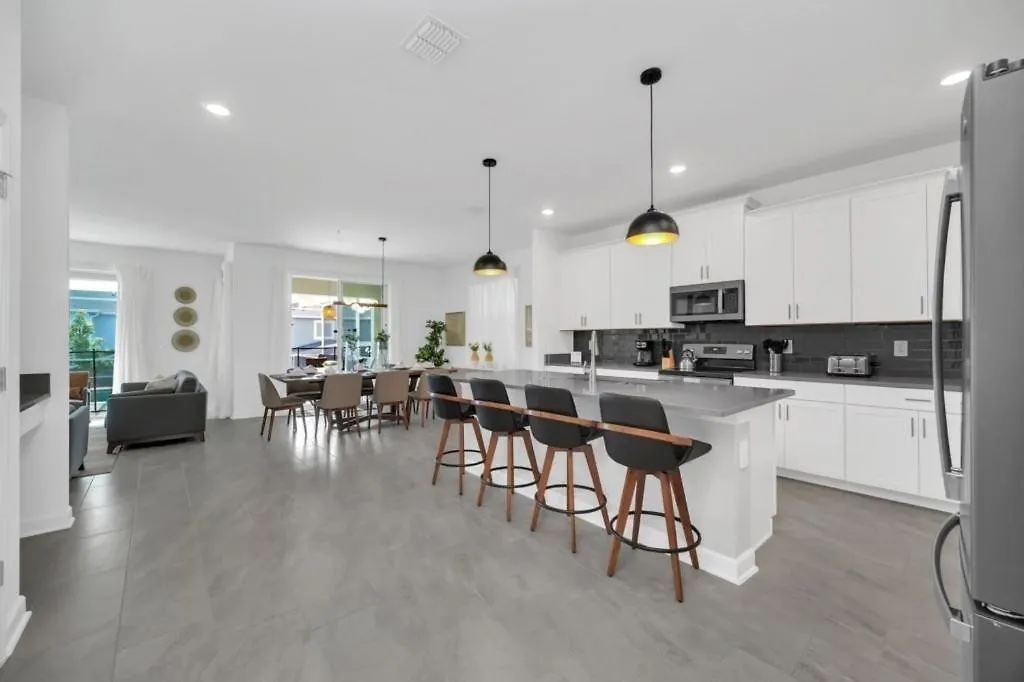 Villa Amazing 6 Bedroom 1117 Kingsbarn *