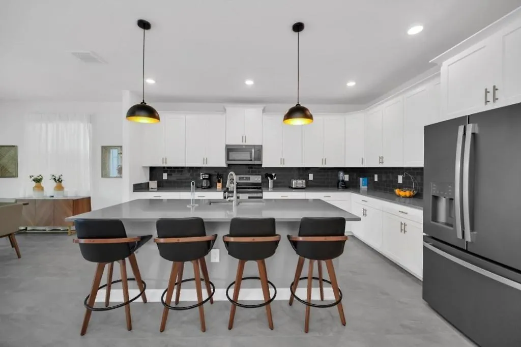 Amazing 6 Bedroom 1117 Kingsbarn