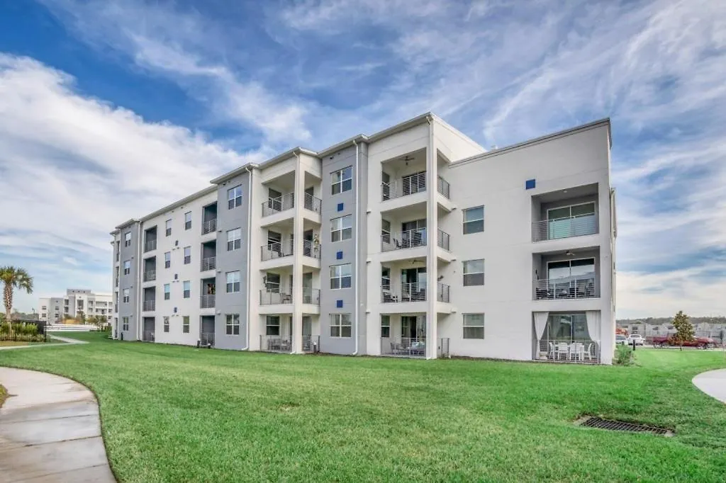 3180 Unit 101 Townhouse * Kissimmee