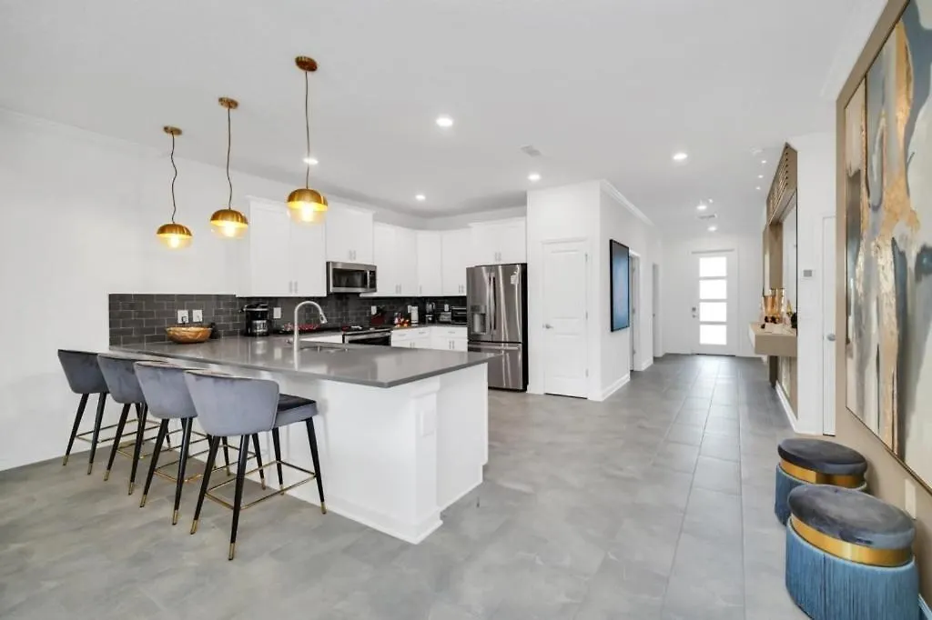 2900penolpe * Kissimmee