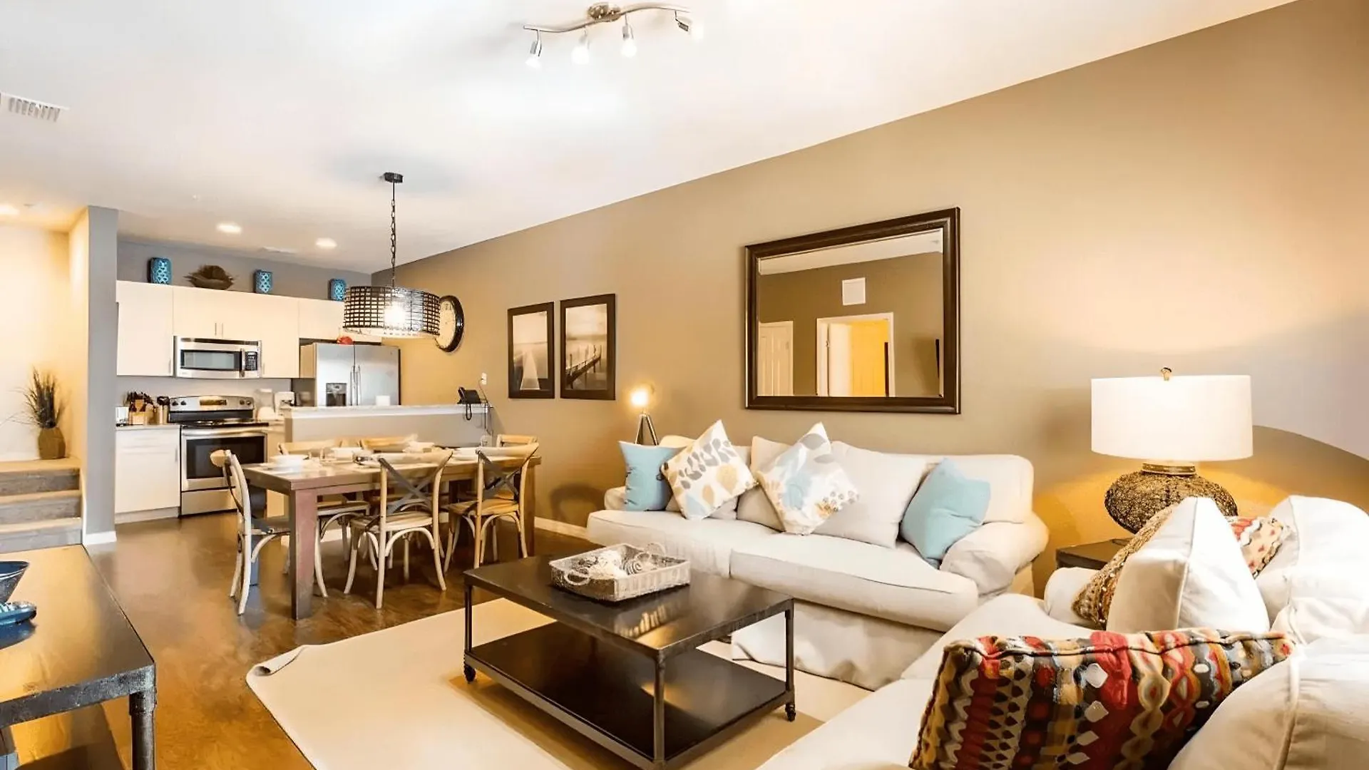 8990 Cozy 3bd/2ba Near W/ Clubhouse