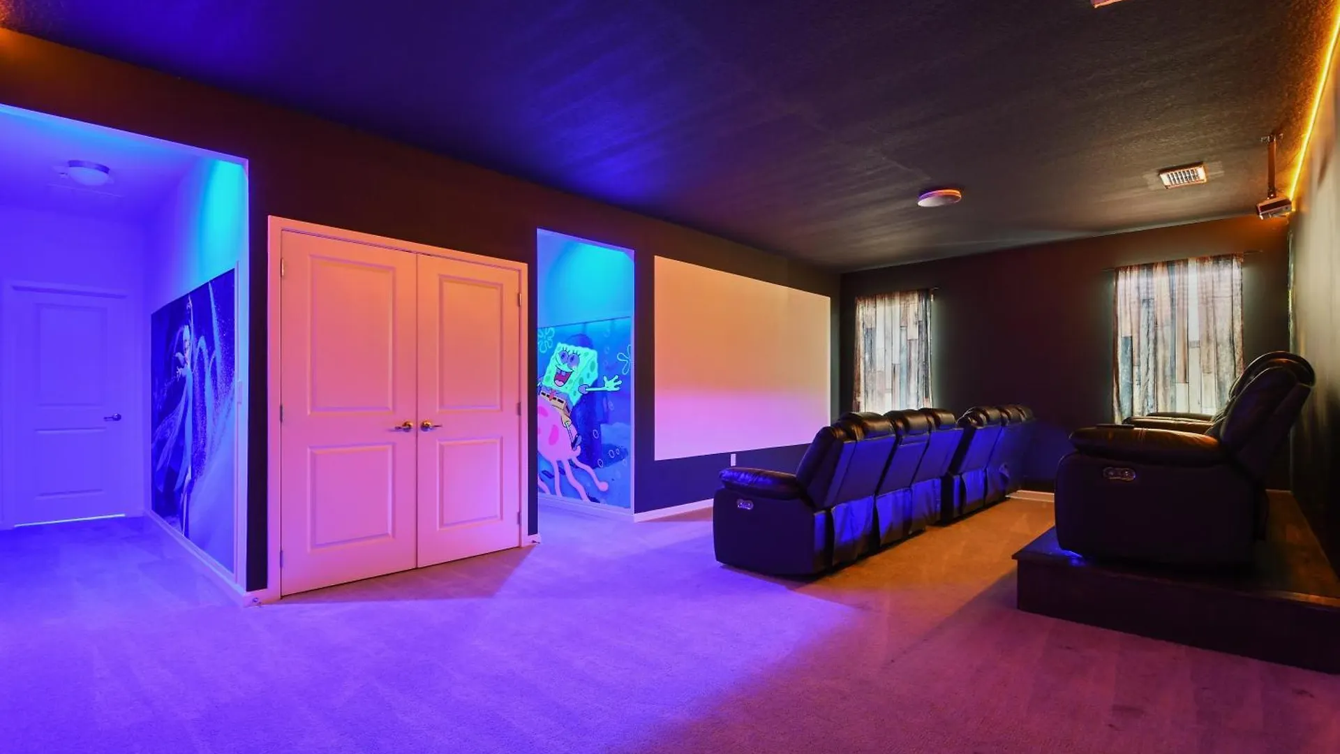 Holiday home Lakeview 12br Pool/spa/theater/game *