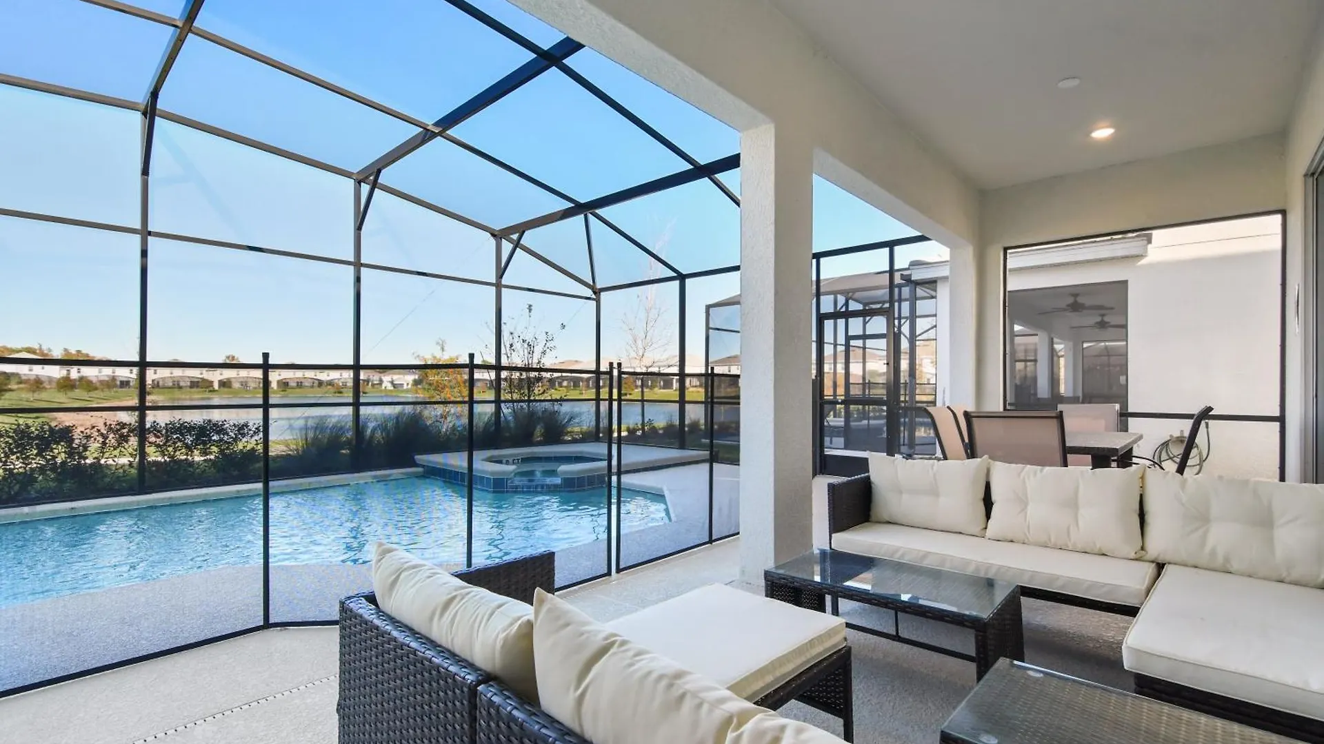 Holiday home Lakeview 12br Pool/spa/theater/game *
