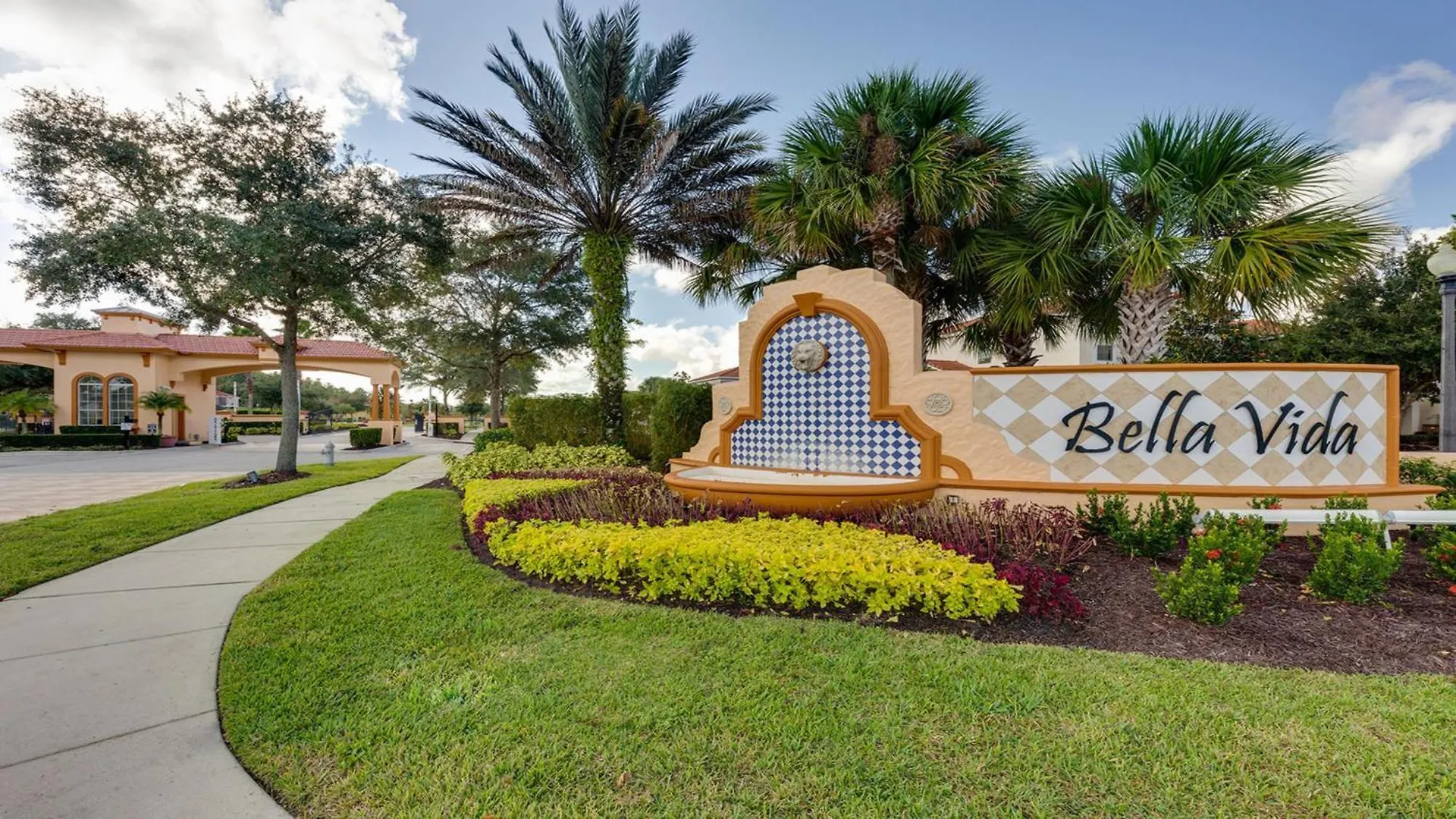 Holiday home Lakeview 12br Pool/spa/theater/game
