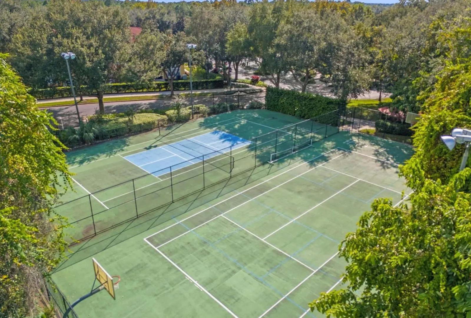 Resort Spring Retreat Near Disney, Perfect For Families