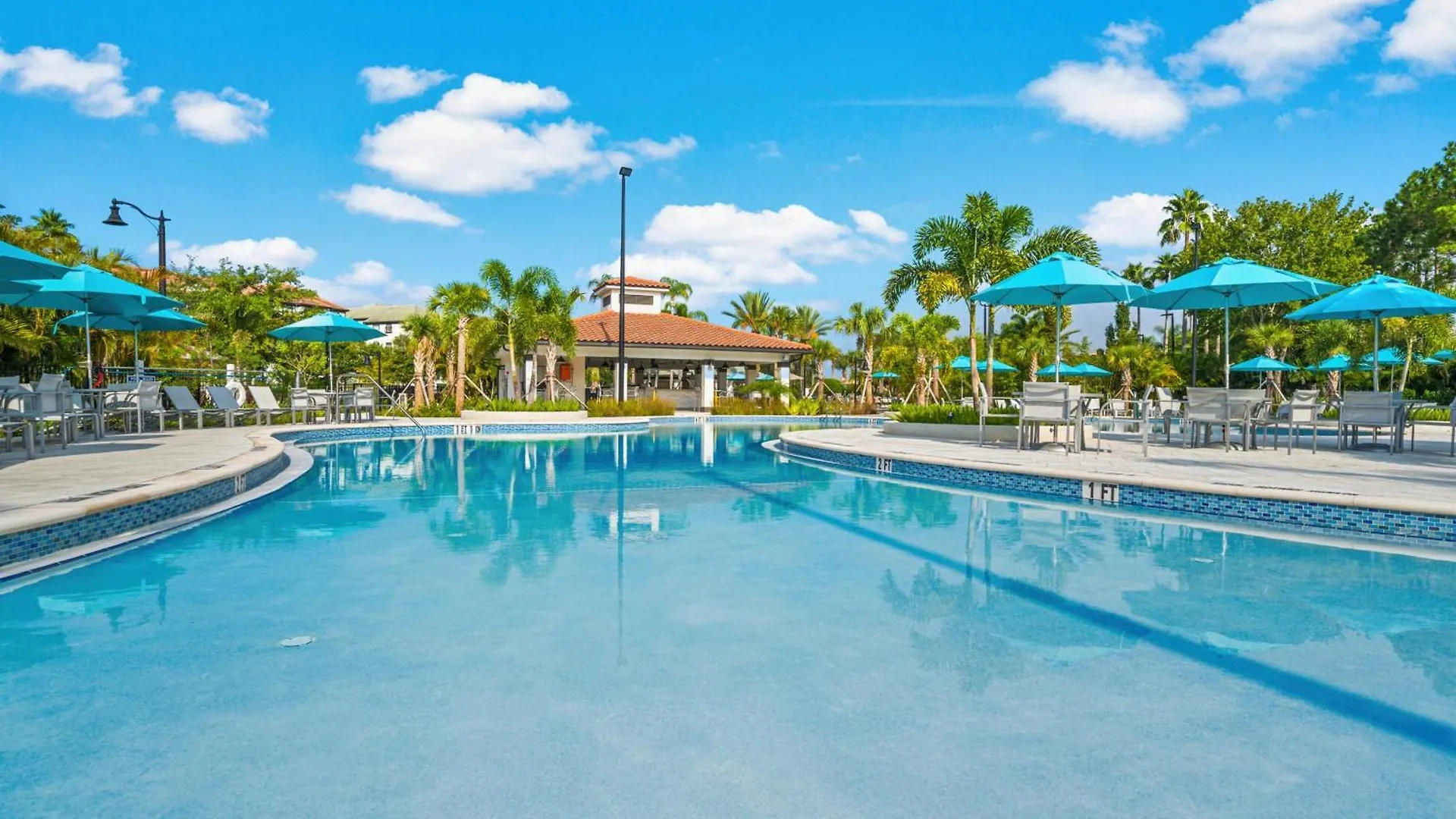 Spacious Townhome Wpatio Garage Sleeps10 Holiday home Orlando