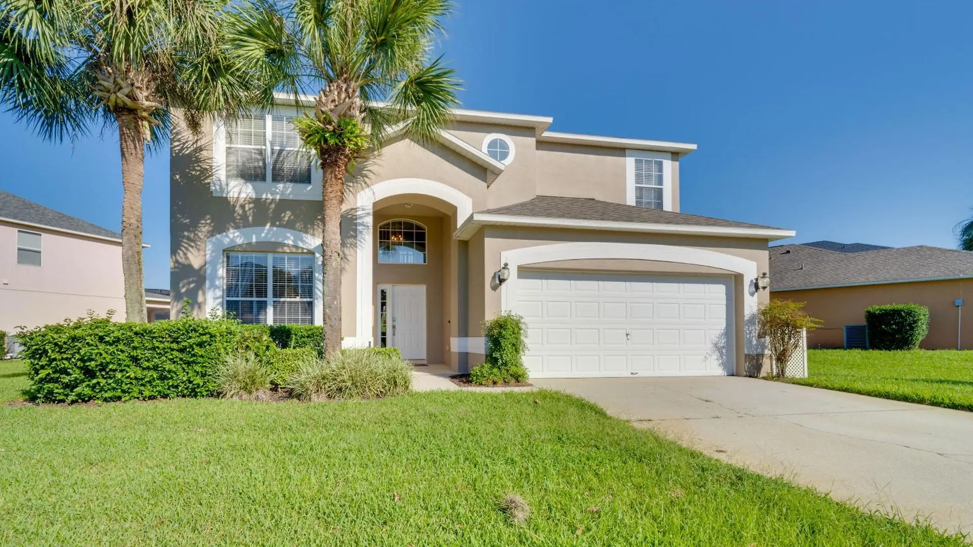 Emerald Island Retreat With Pool About 5 Mi To Disney! *