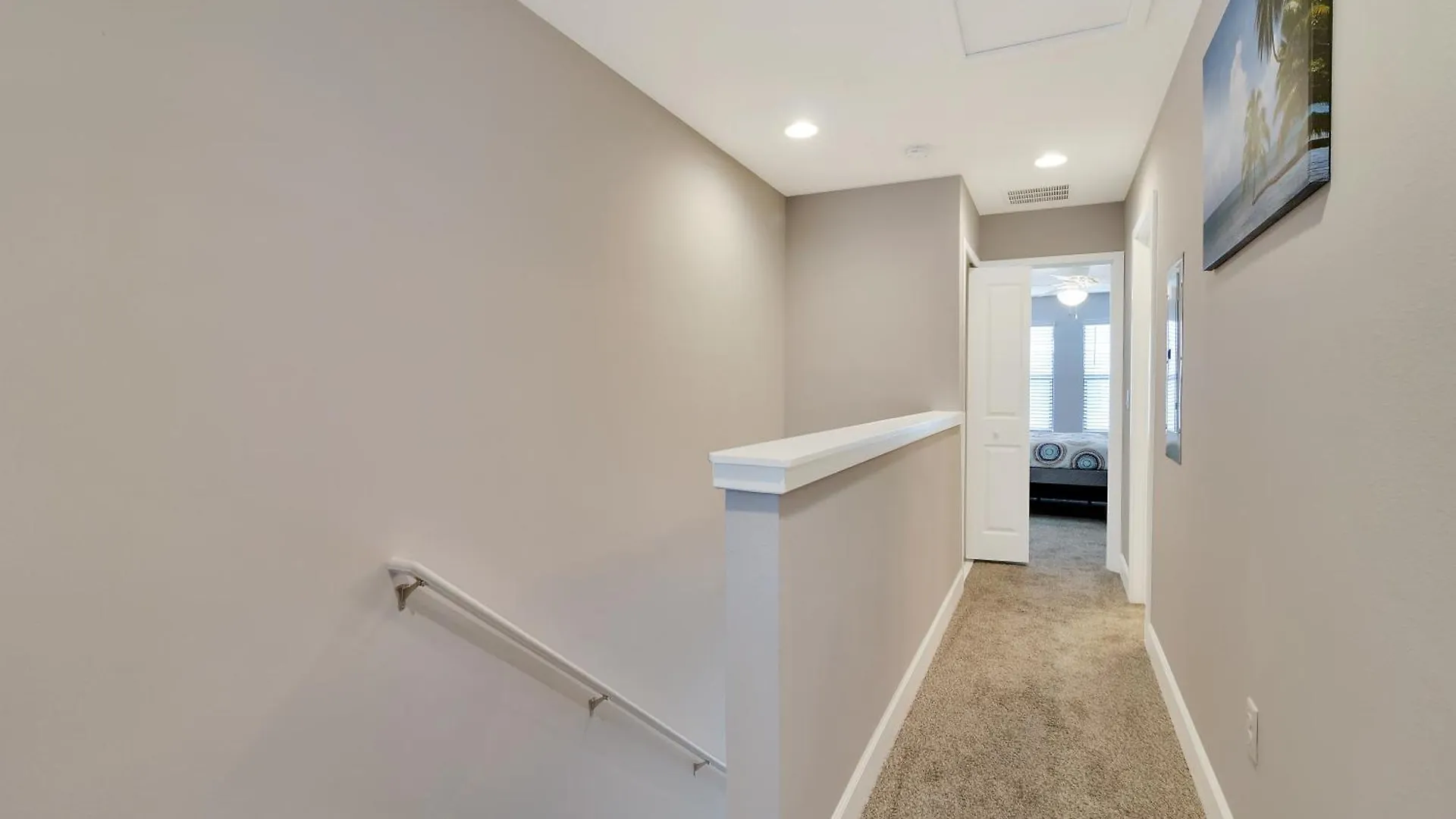 Spectacular! Townhome 9 Miles To World! *