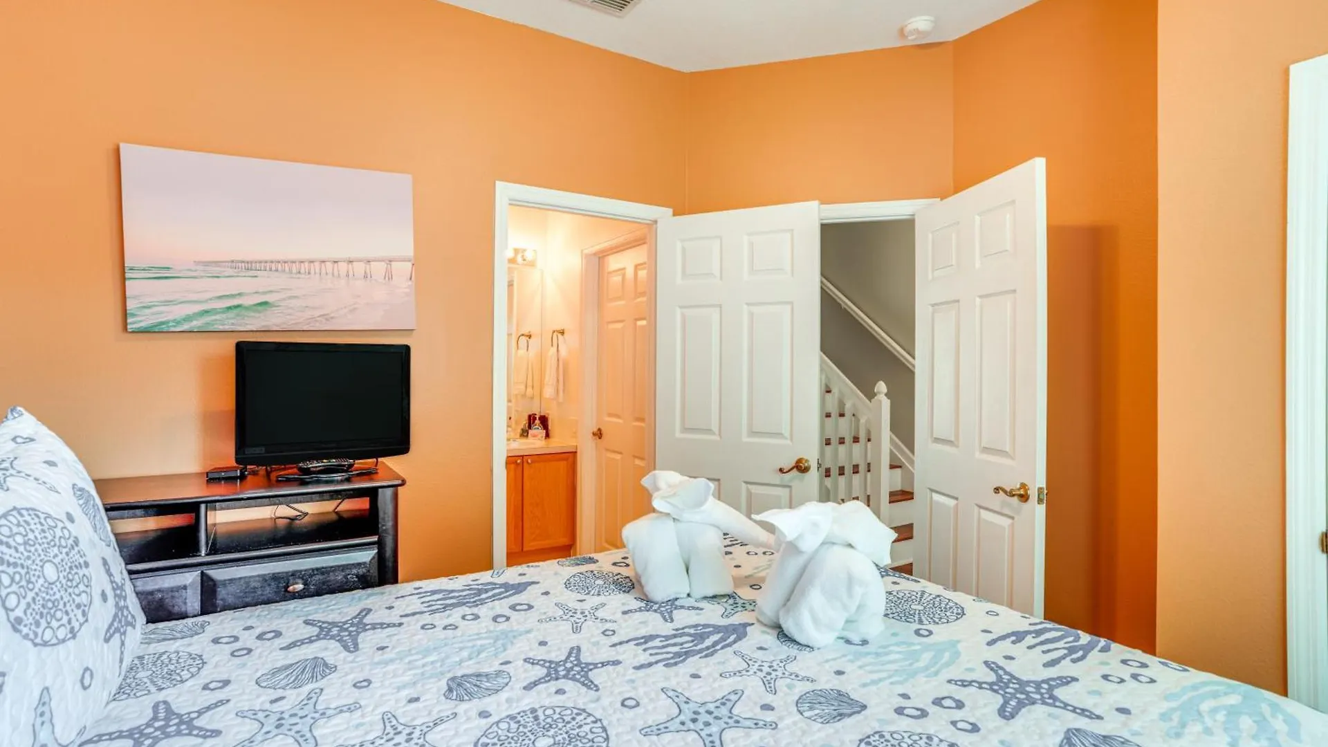 Kissimmee Townhouse With Lanai 10 Min To Disney! Holiday home Four Corners