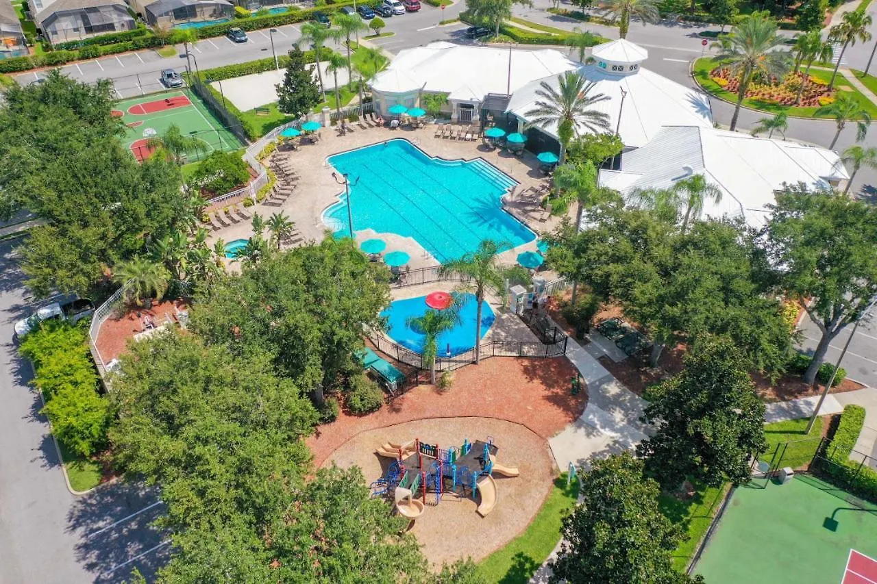 Windsor Palms Oasis Harry Potter Mickey Pool *