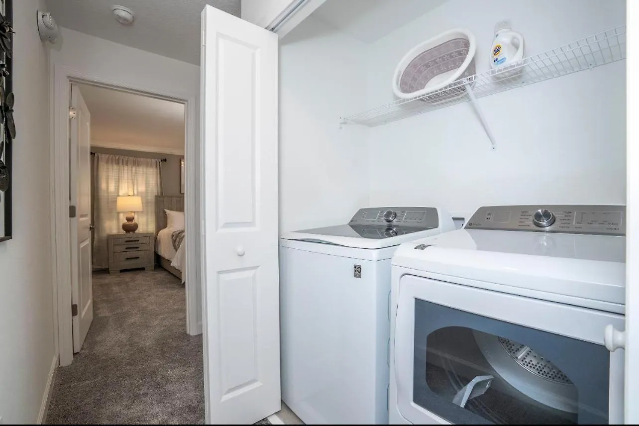 Holiday home Storey Resort, Private Pool, Near Famous Attractions!! *