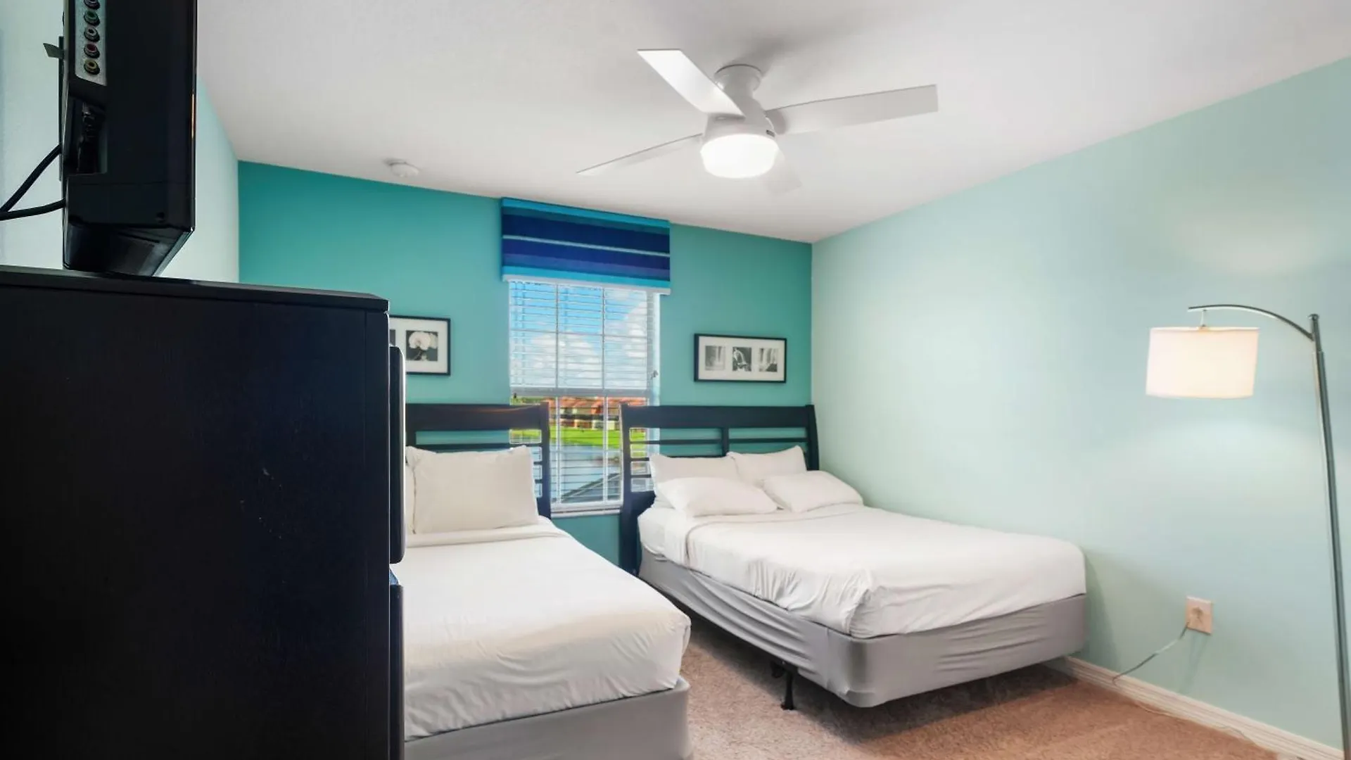 8929 Candy Palm Road Holiday home *
