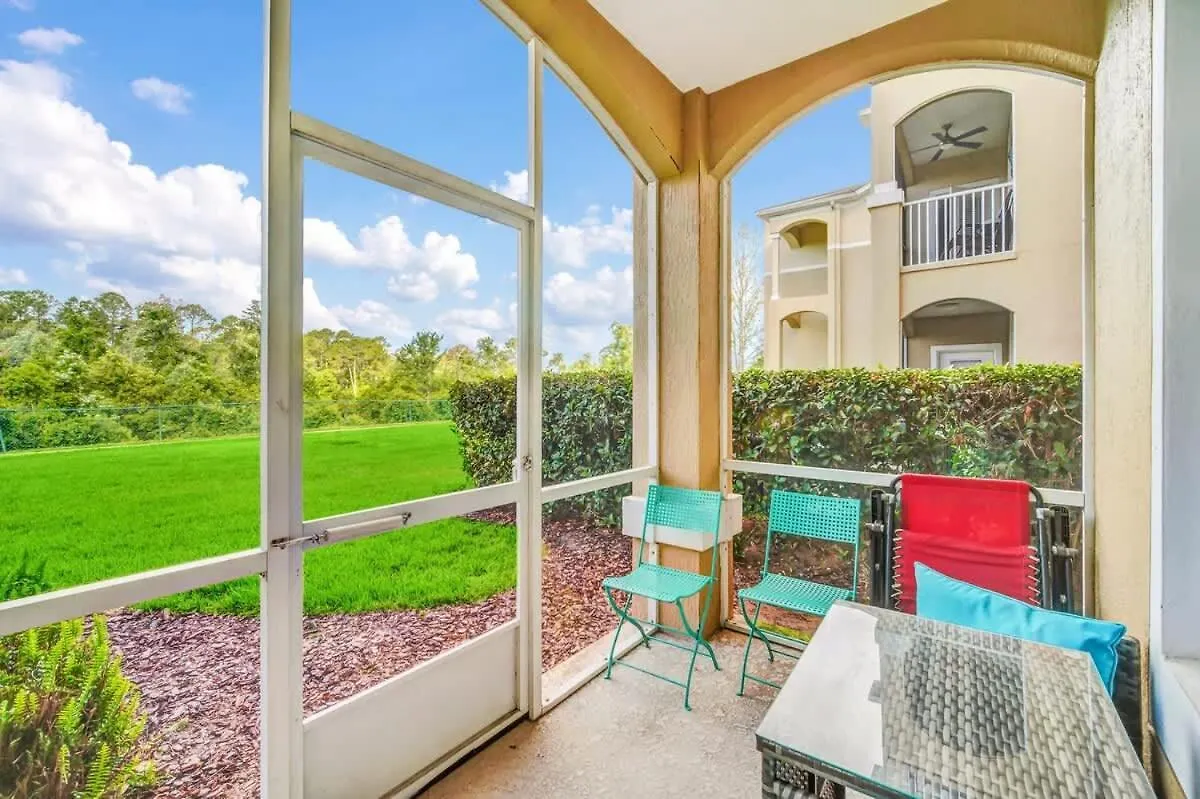 3 Bedroom 2 Bath In Windsor Palms *