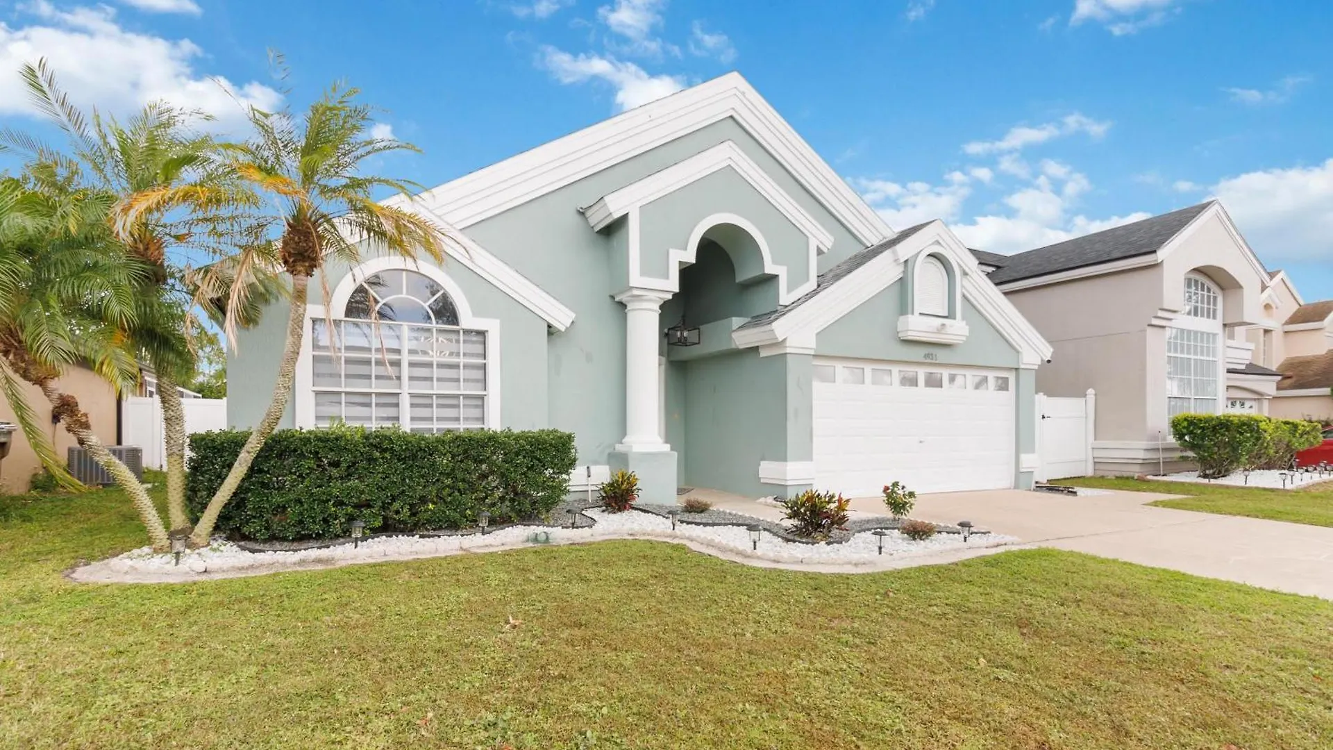 Fascinating Private Pool And Game-room, Near Disney!! Holiday home