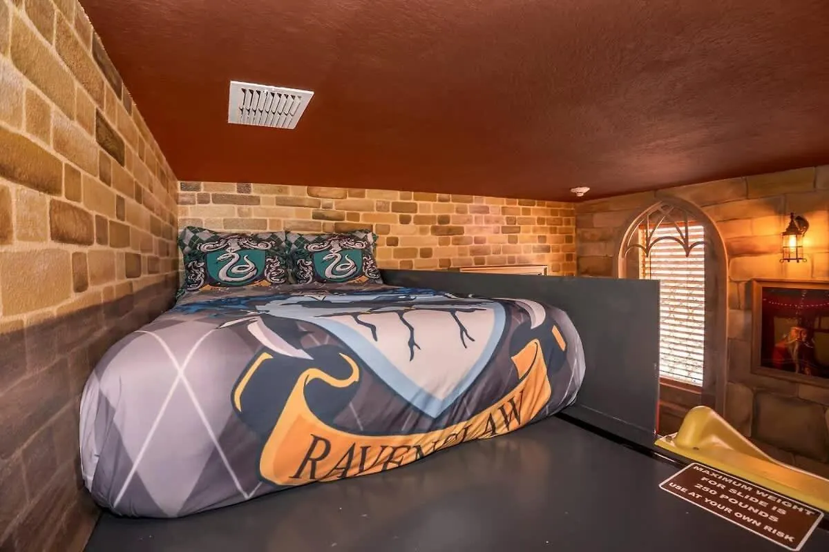 Storey Dream With Private Pool Holiday home *