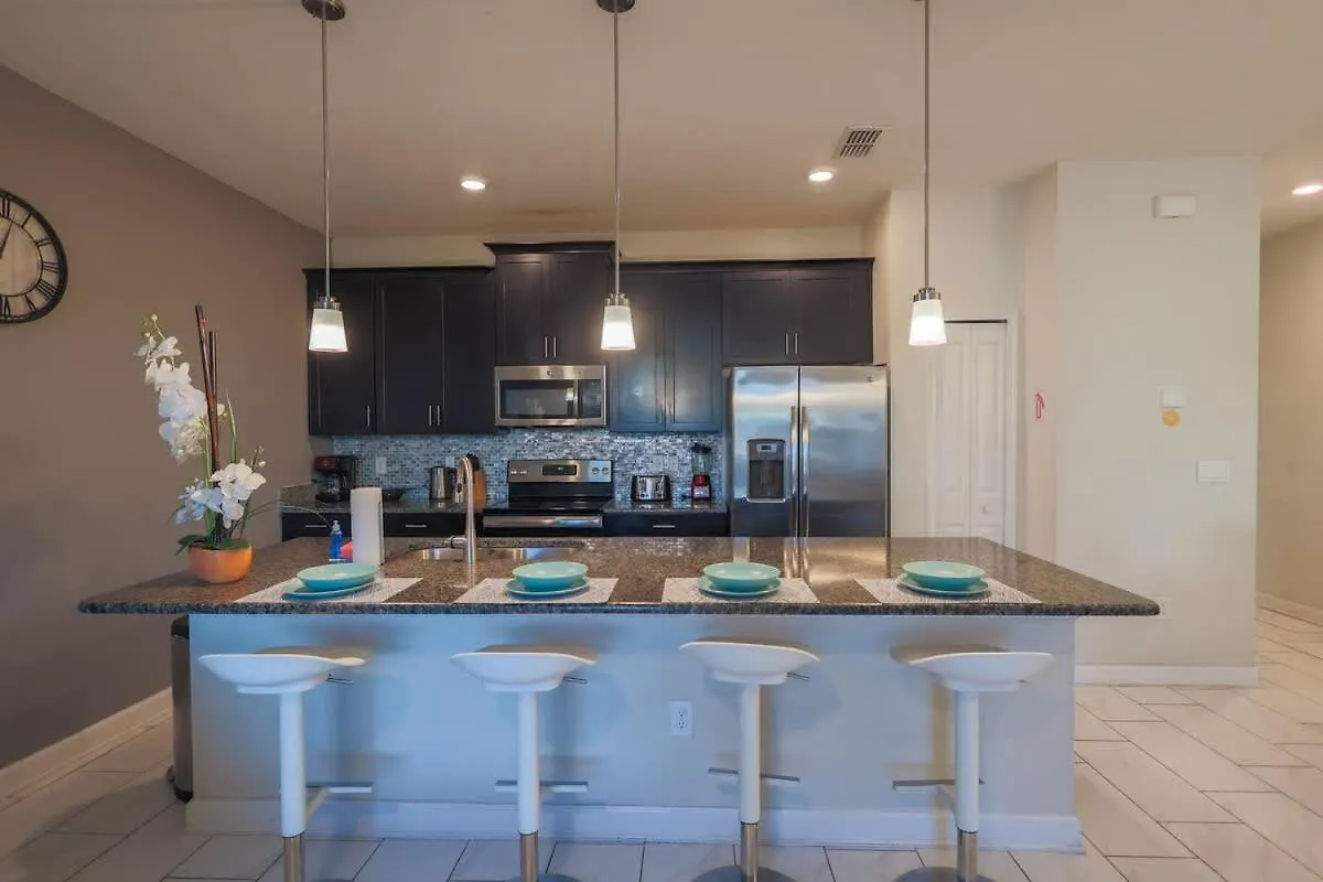 Magical Townhome Private Pool In Storey Holiday home *