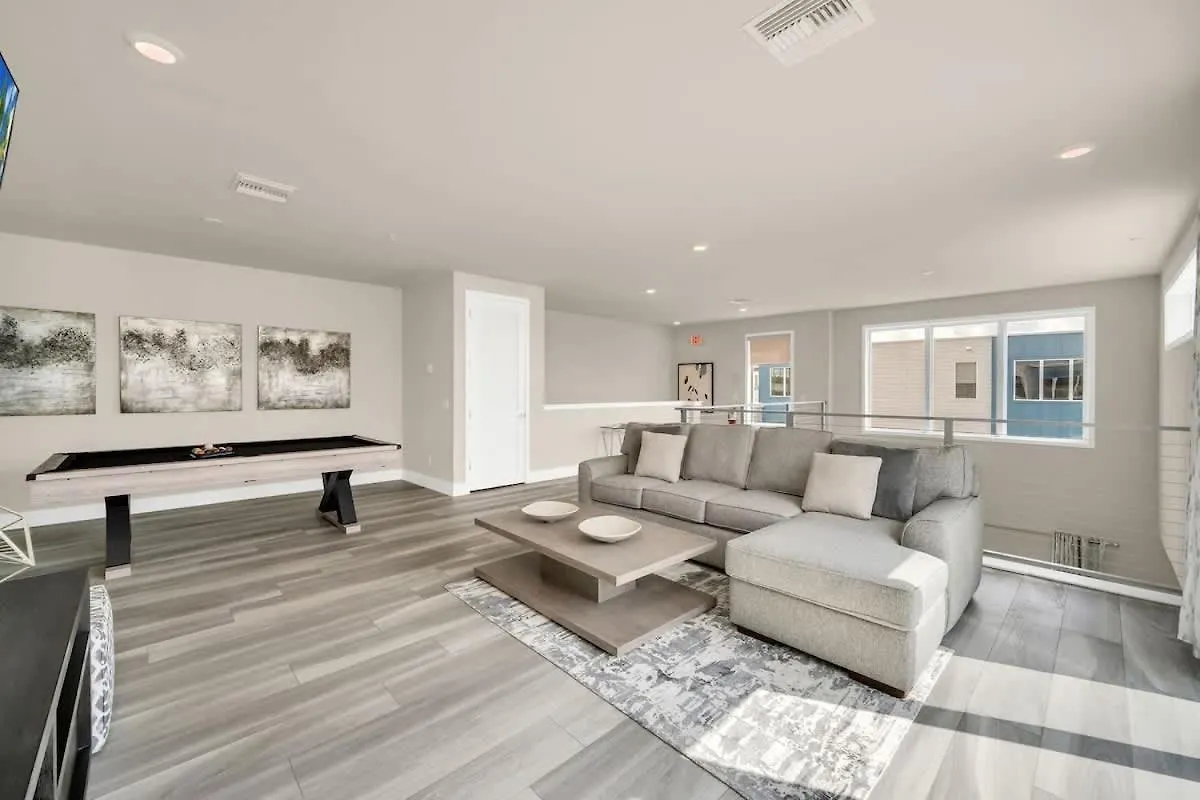 Holiday home New Modern Oasis Near