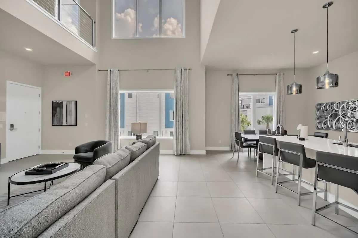 Holiday home New Modern Oasis Near
