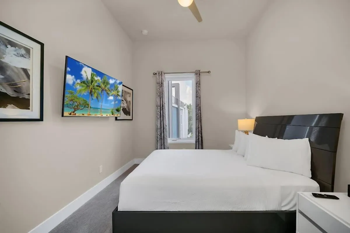 Holiday home New Modern Oasis Near