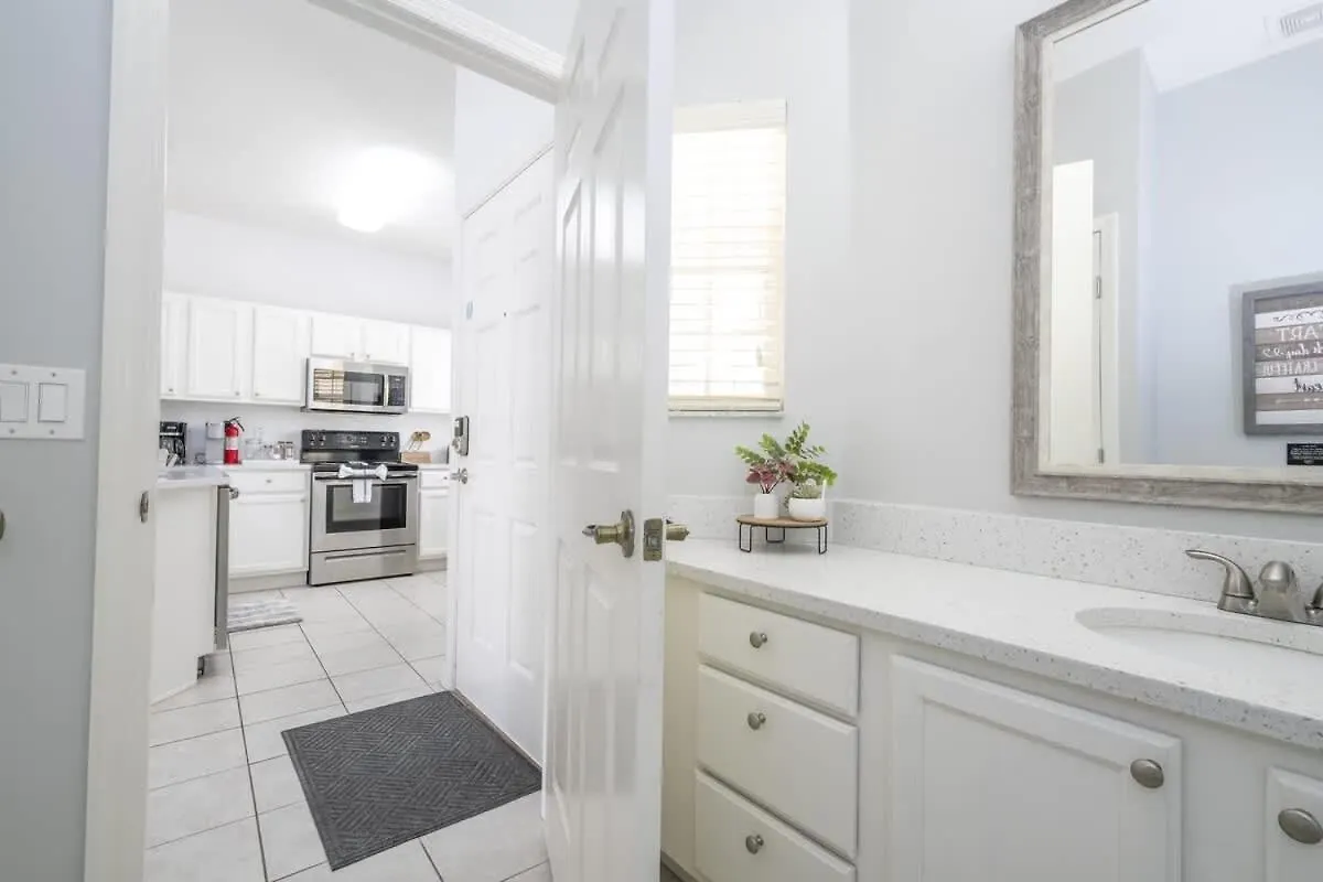 Beautiful Townhouse In Bella Vida *