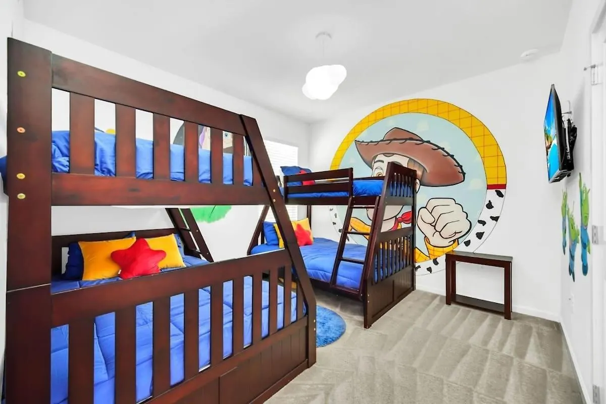 Holiday home Epic 12 Bedroom With Private Pool *