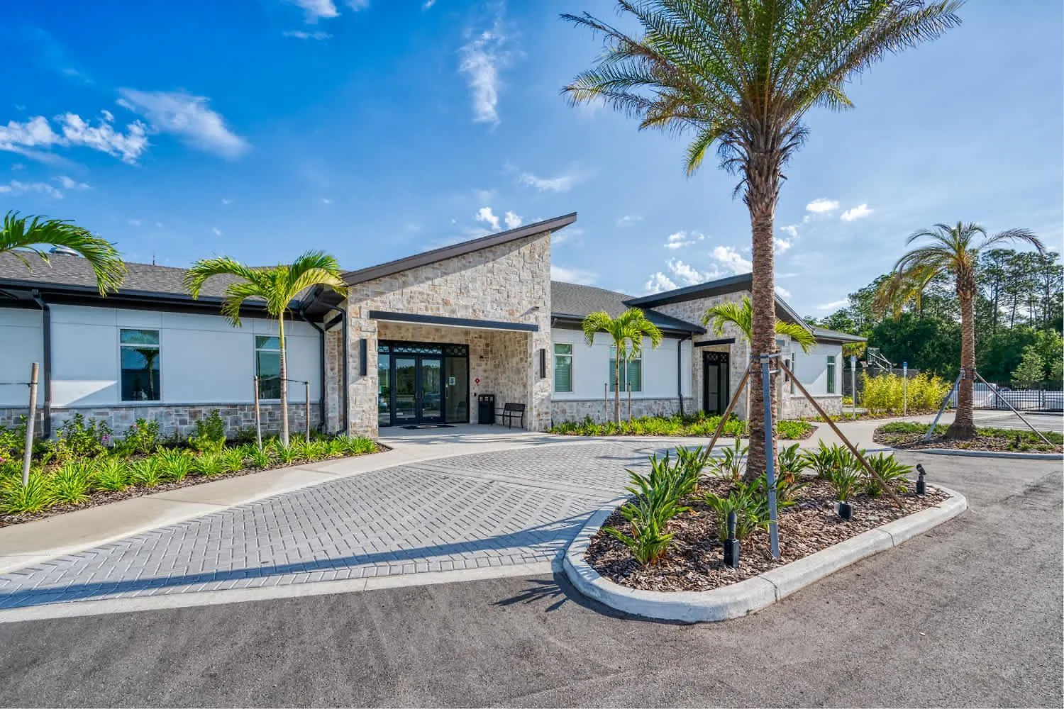 Stunning At Storey Close To *