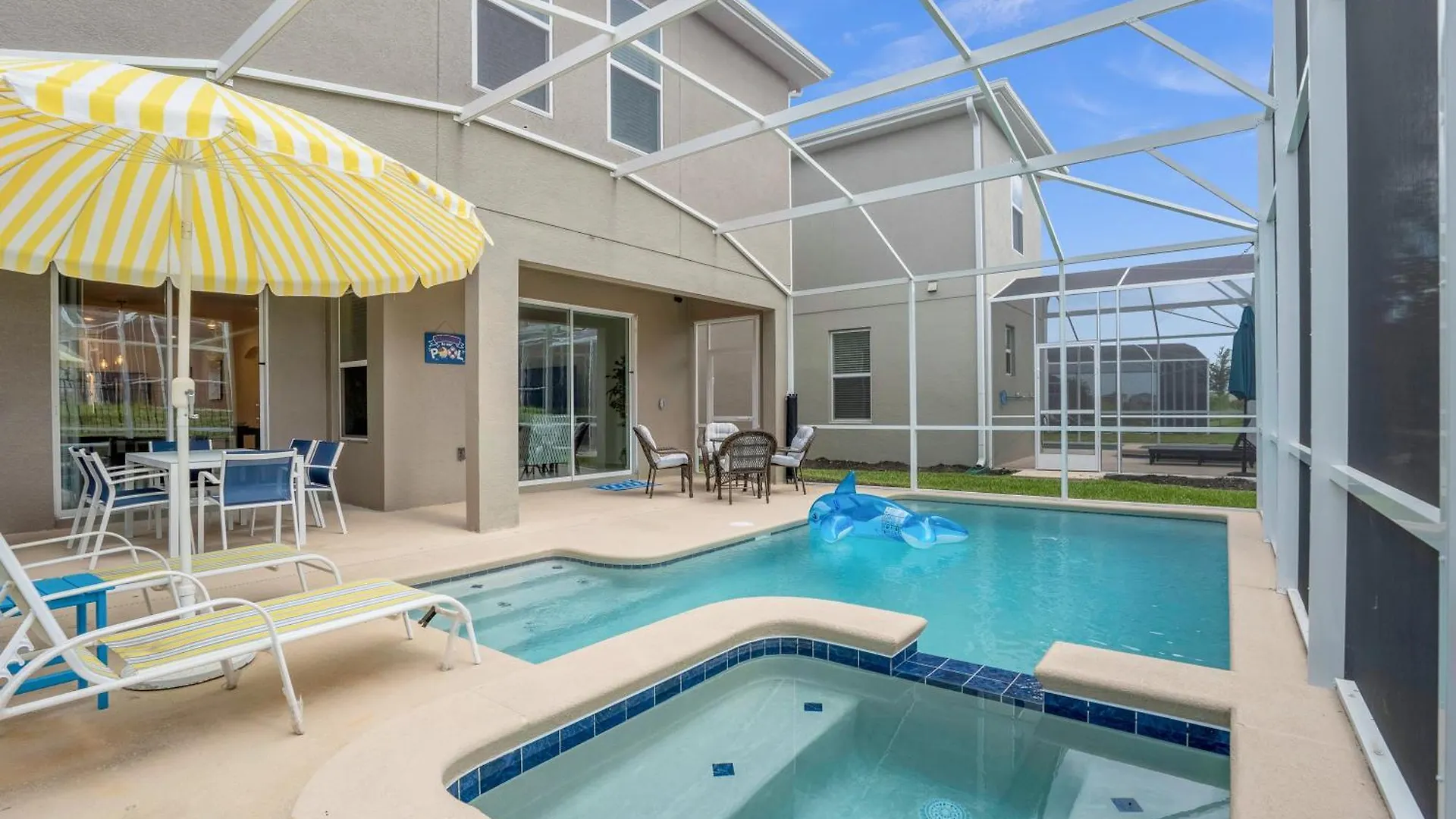 Holiday home Upstay - New Build At Championsgate With & Pool